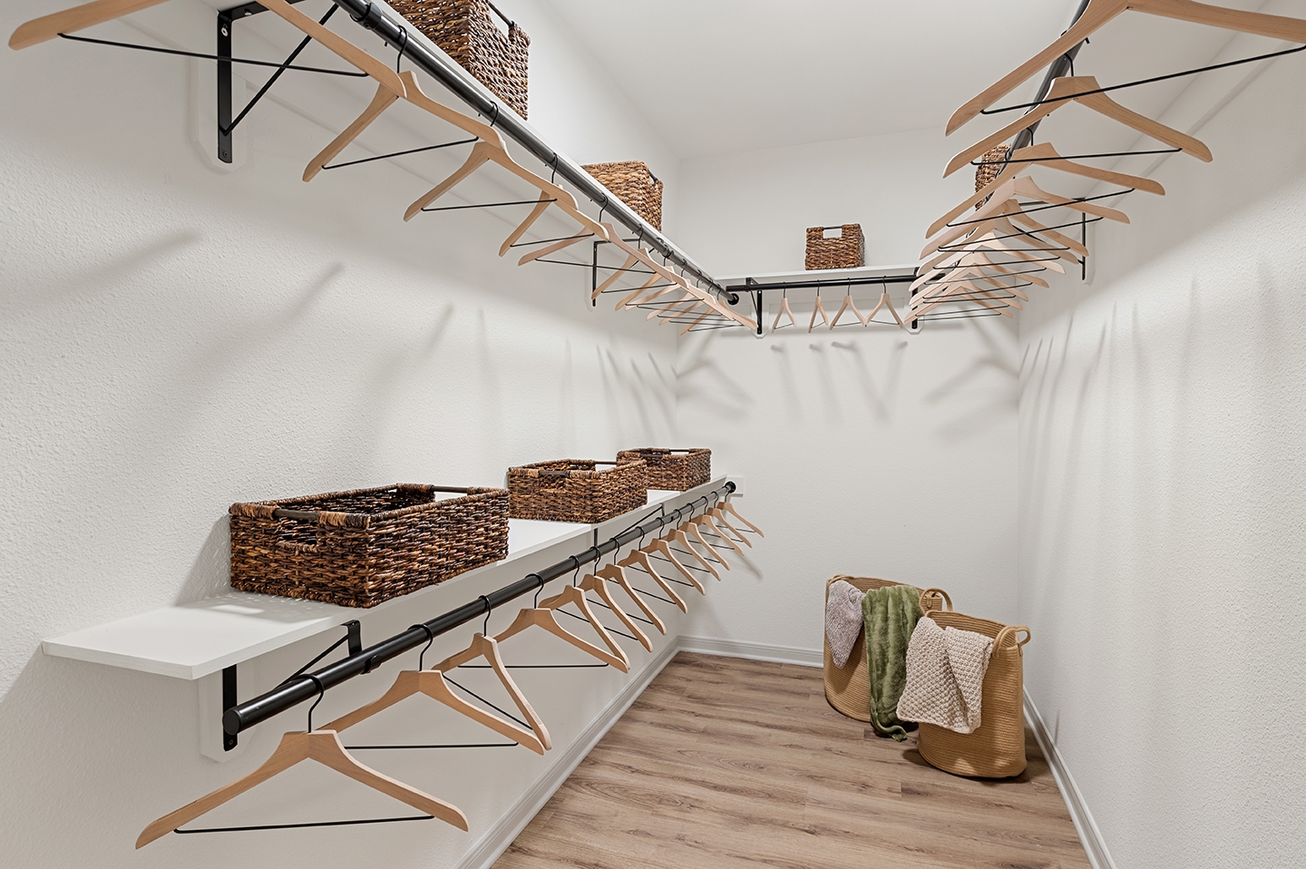 Cortland River Oaks photo