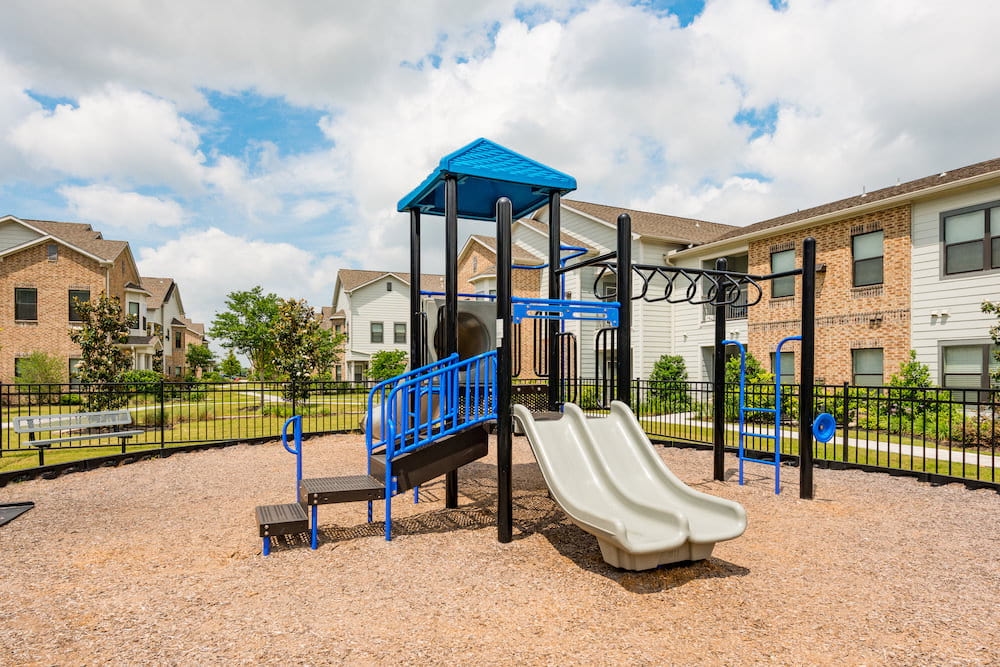 Cortland Avion Shadow Creek photo