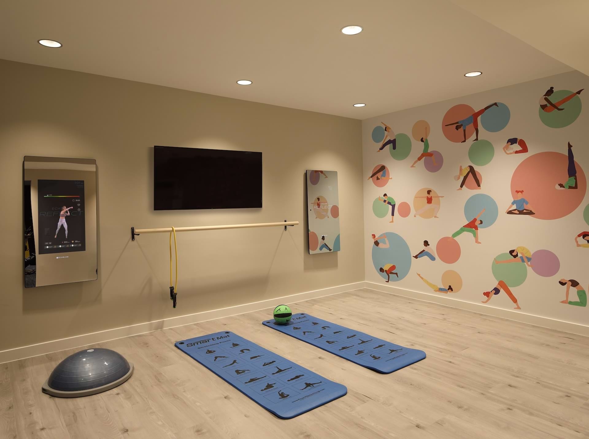 Cortland Van Dorn photo