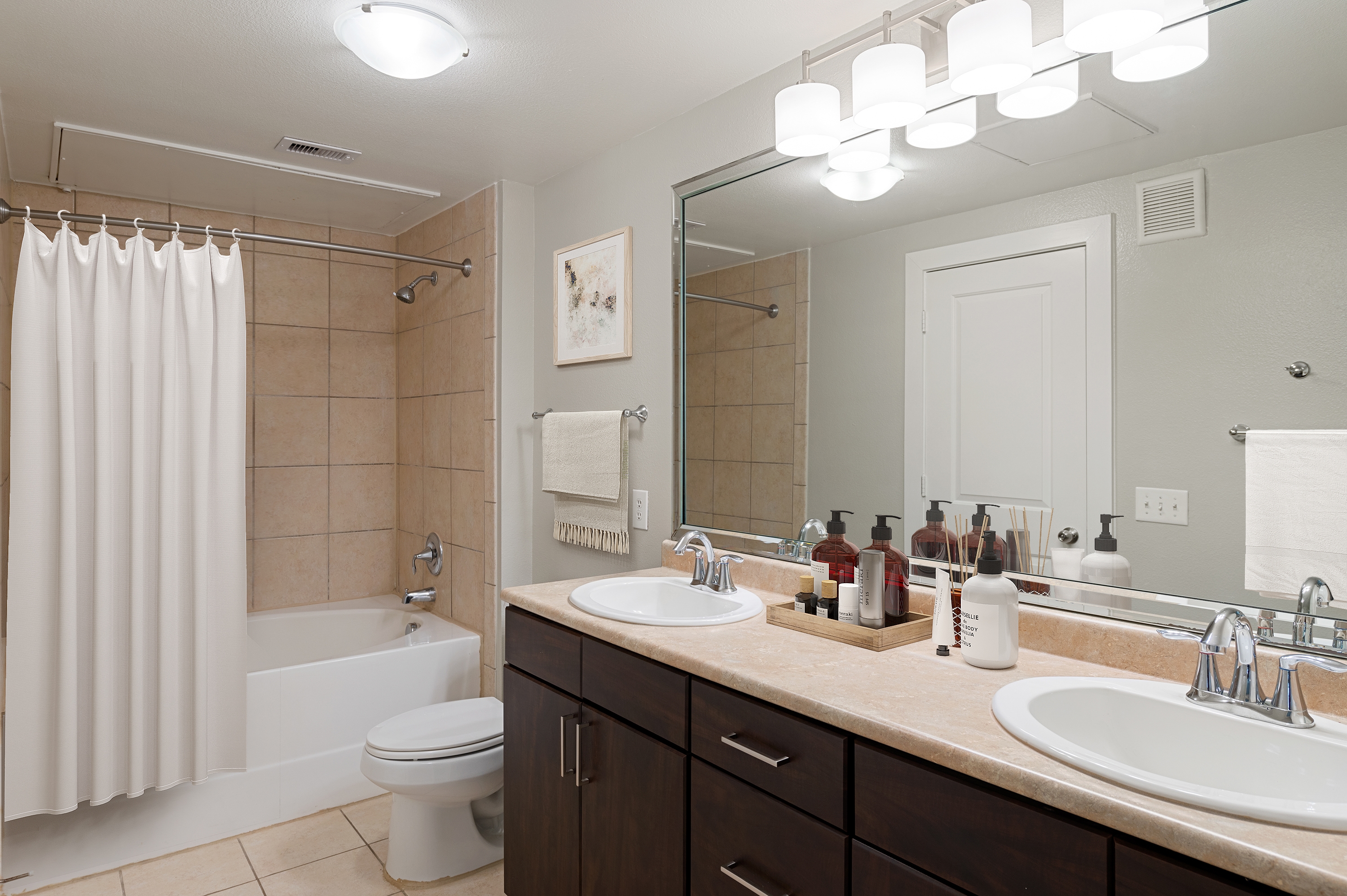 Cortland League City photo