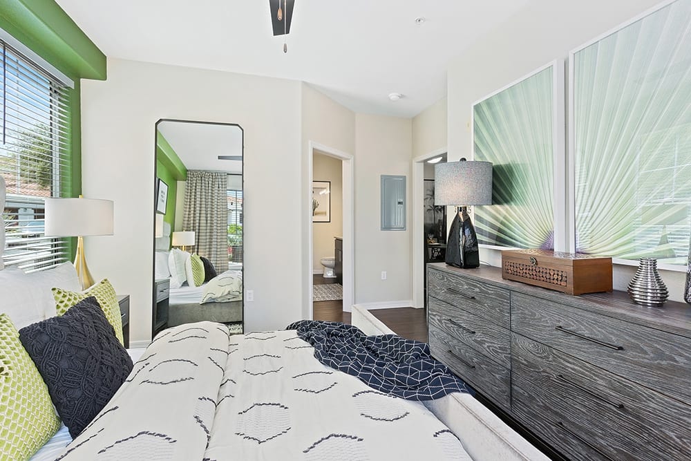 Cortland Mountain Vista photo