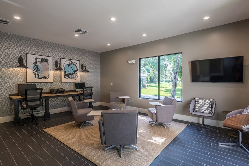 Cortland Bermuda Lake photo