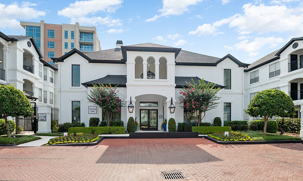 Cortland River Oaks photo