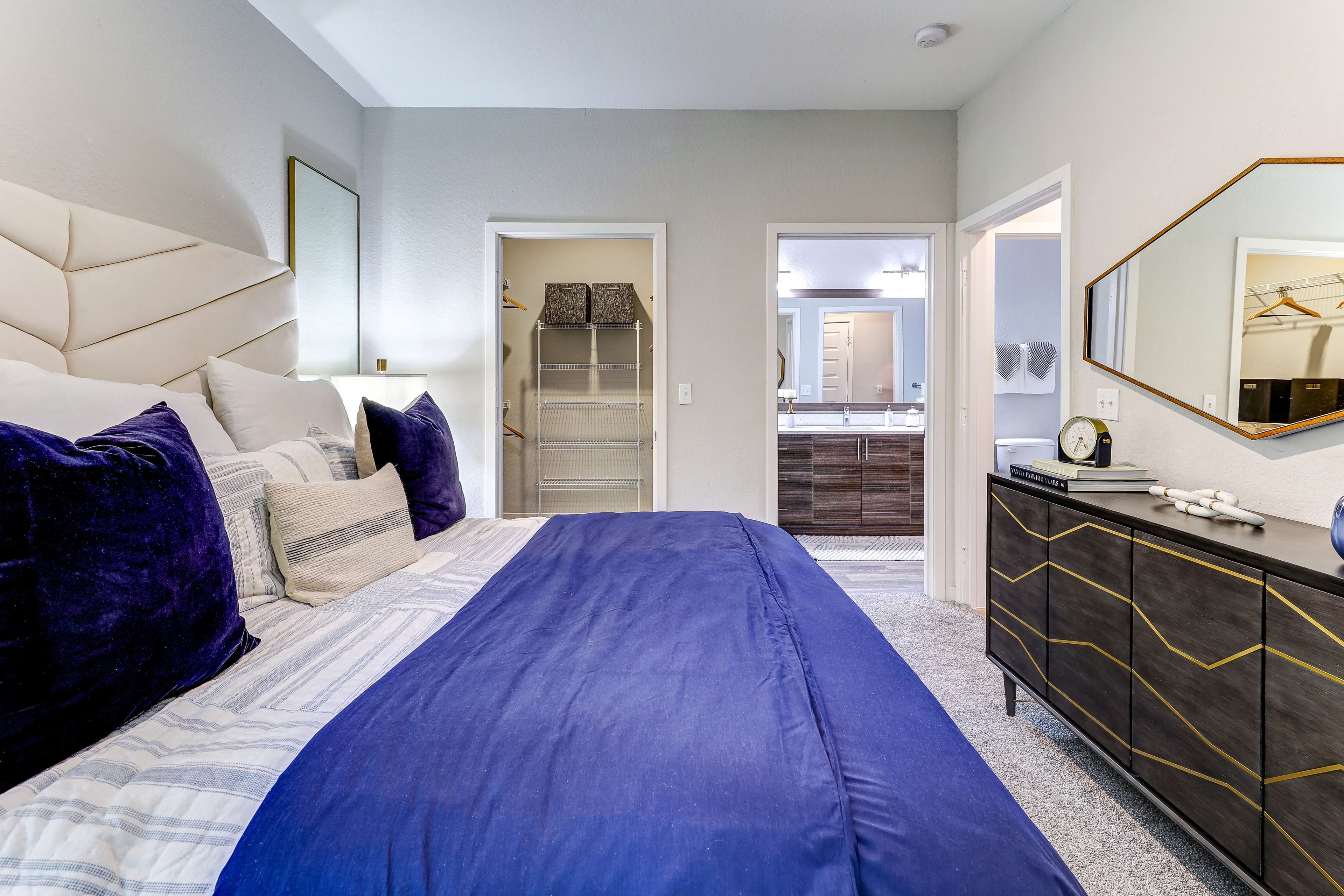 Cortland on Orange photo