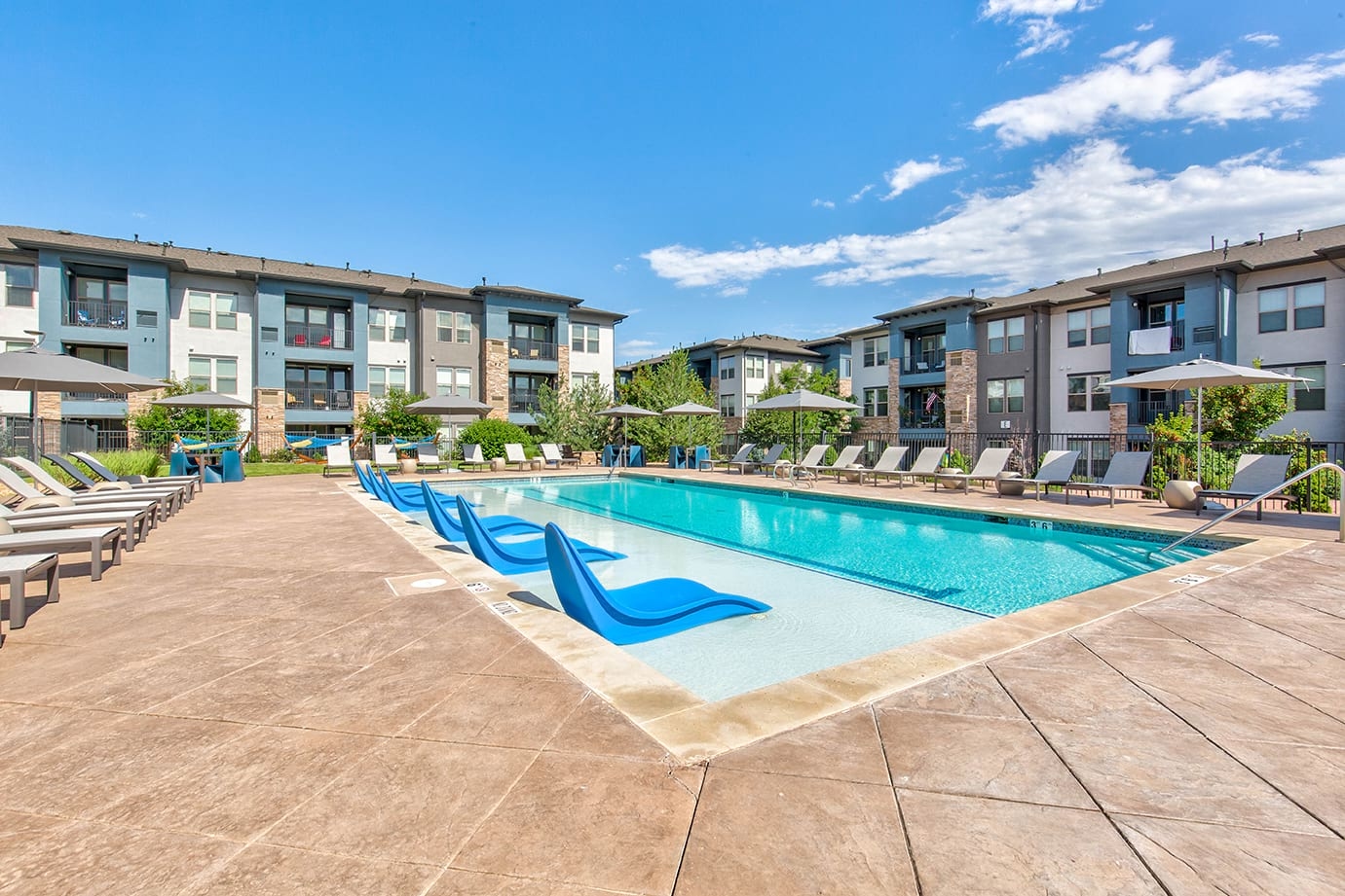 Cortland at 2534 photo