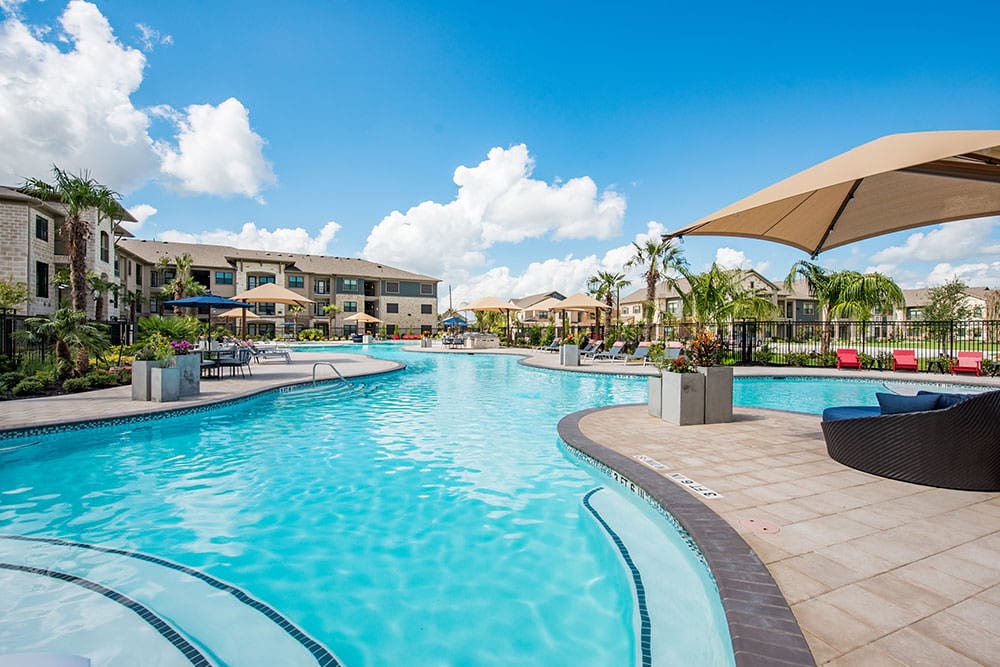 Cortland Luxe Shadow Creek photo