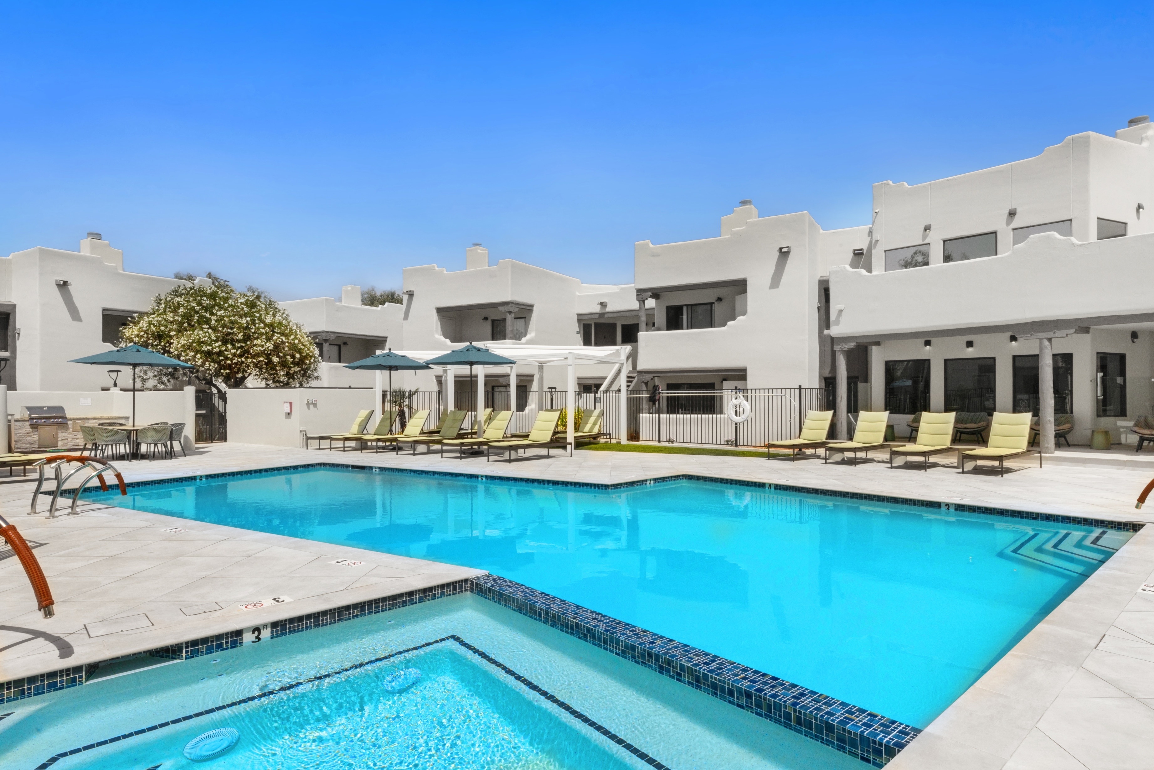 Cortland Scottsdale Mountain photo