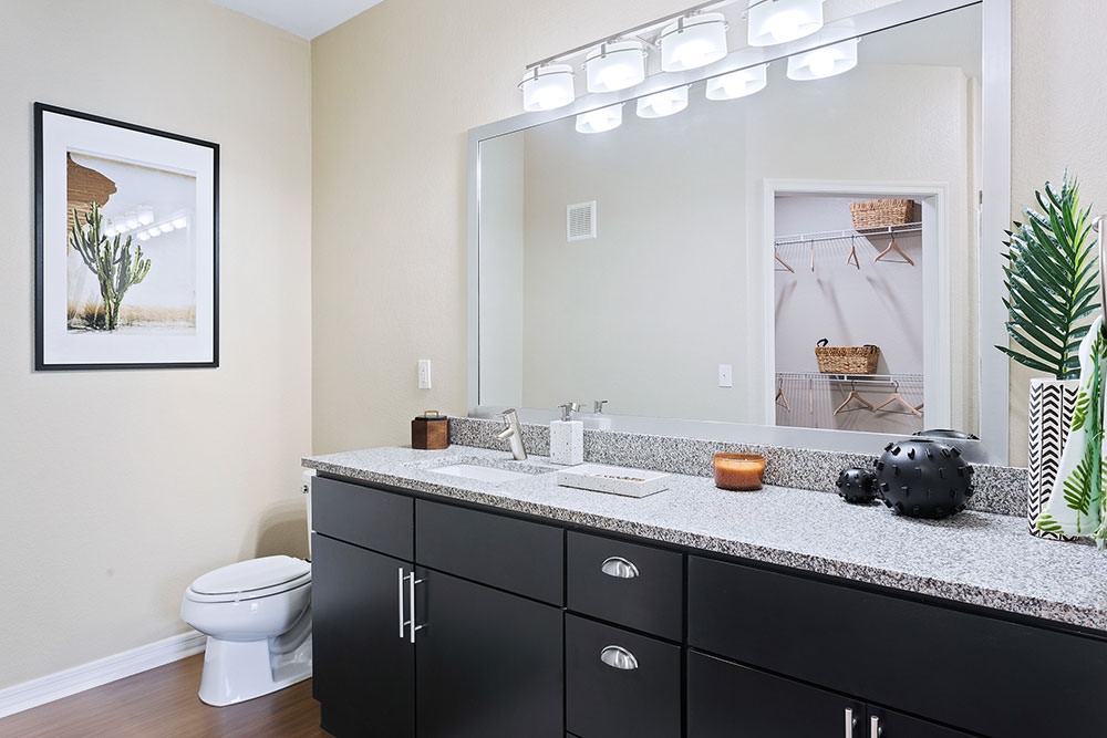 Cortland Mountain Vista photo