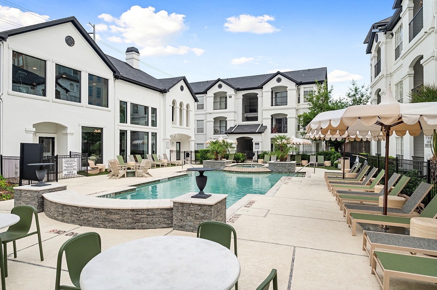 Cortland River Oaks photo