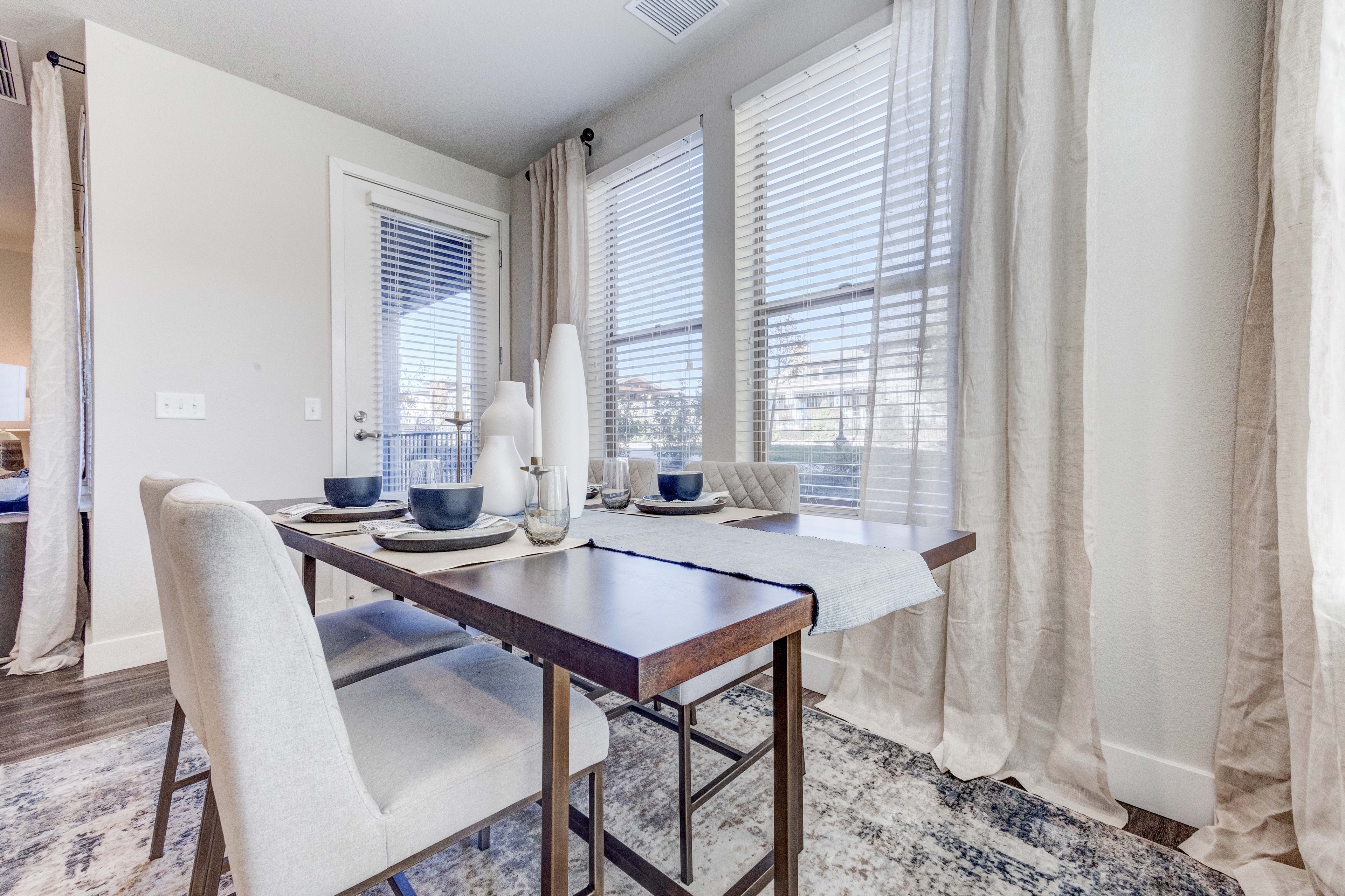 Cortland at 2534 photo