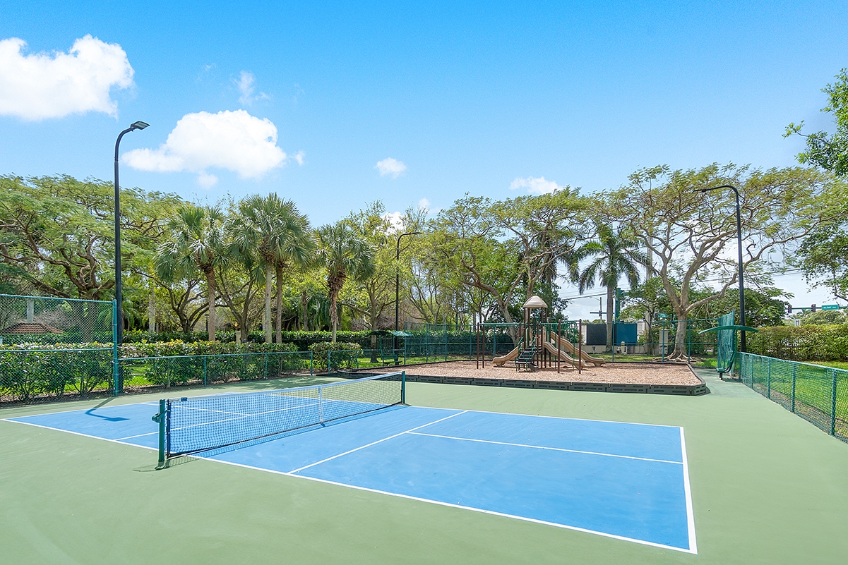 Cortland Portofino Place photo