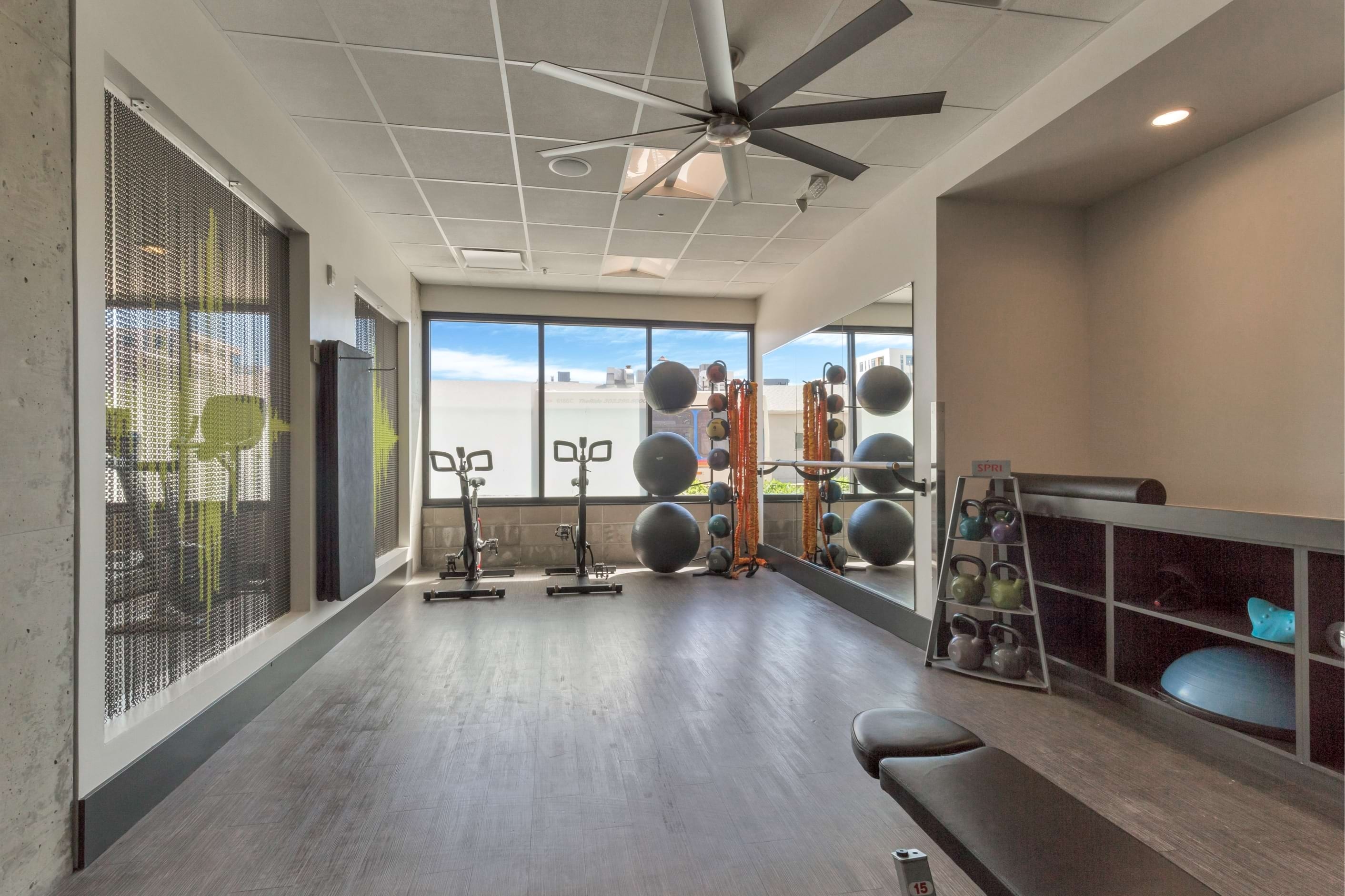 Cortland Alameda Station photo