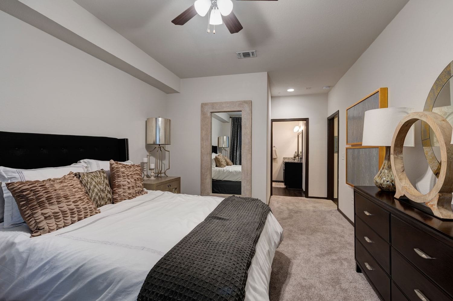 The Flats at Westover Hills photo