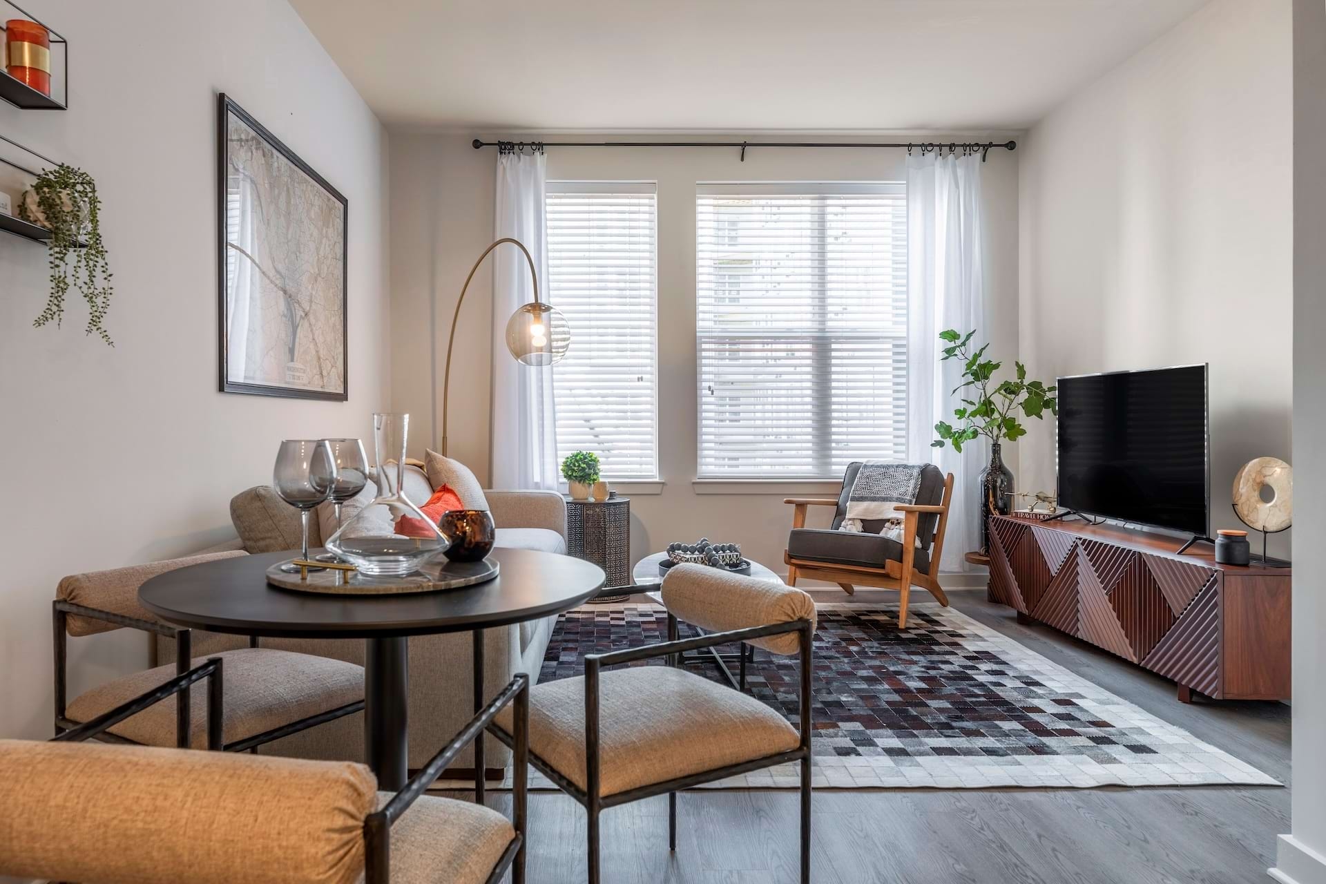 Cortland Columbia Pike photo