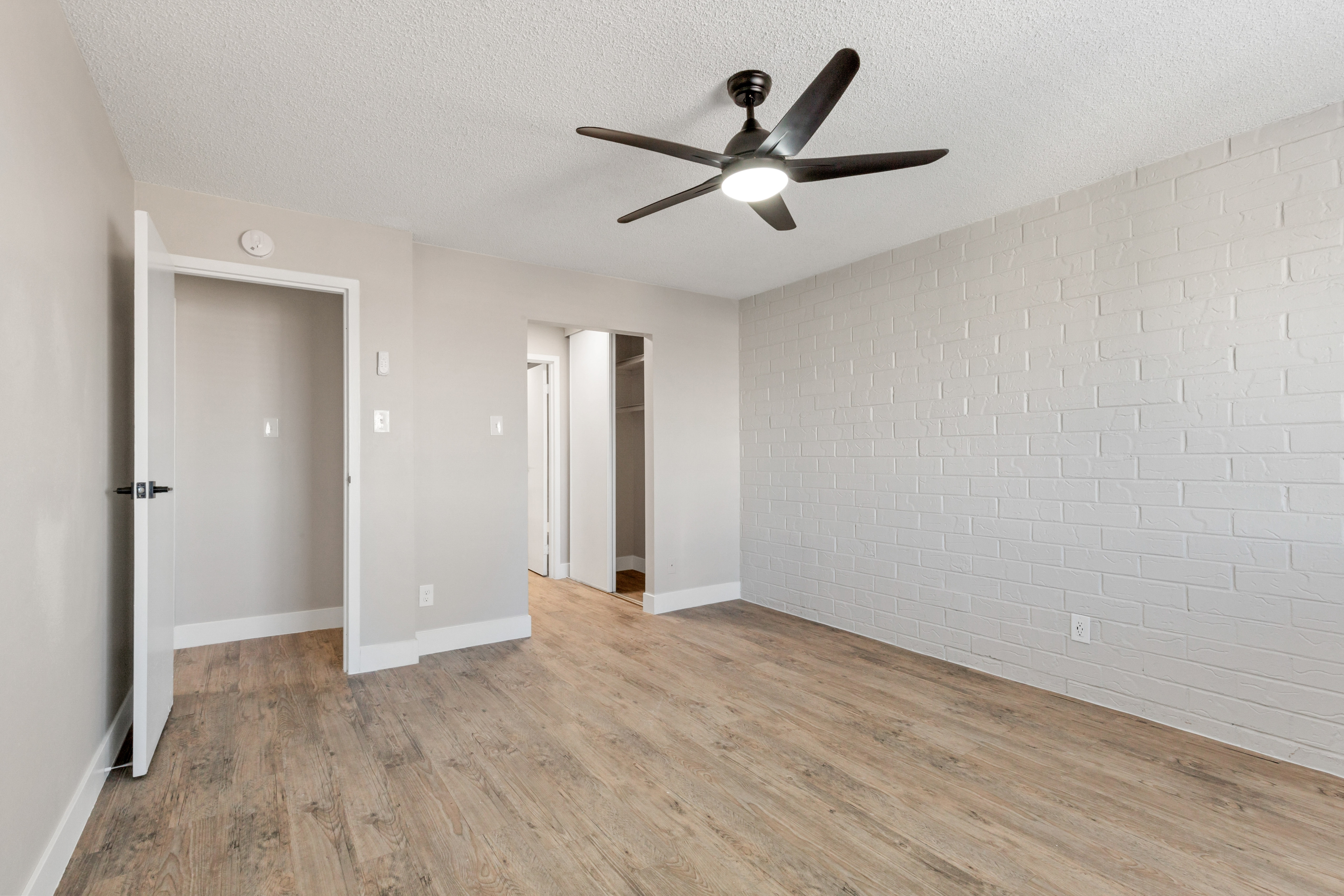 Mint Urban Infinity photo