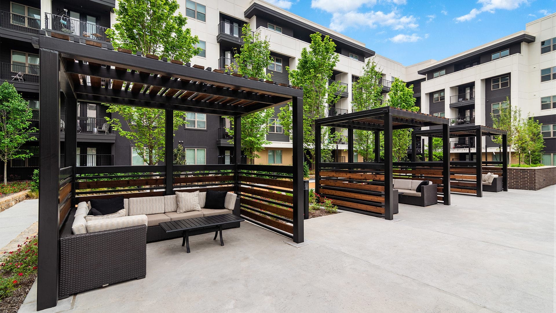 Cortland at Castle Hills photo