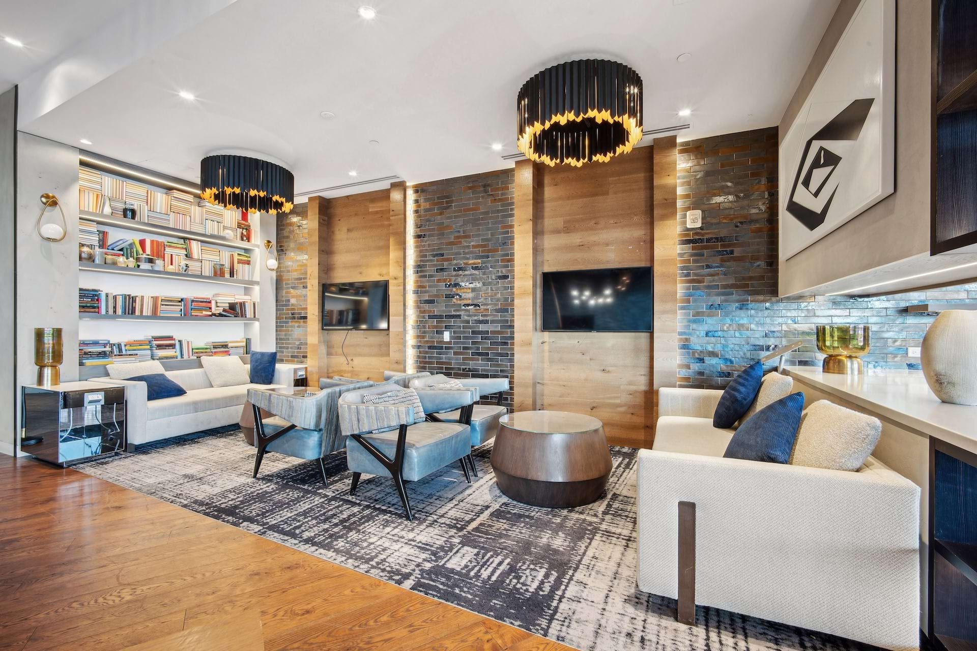 Cortland Columbia Pike photo