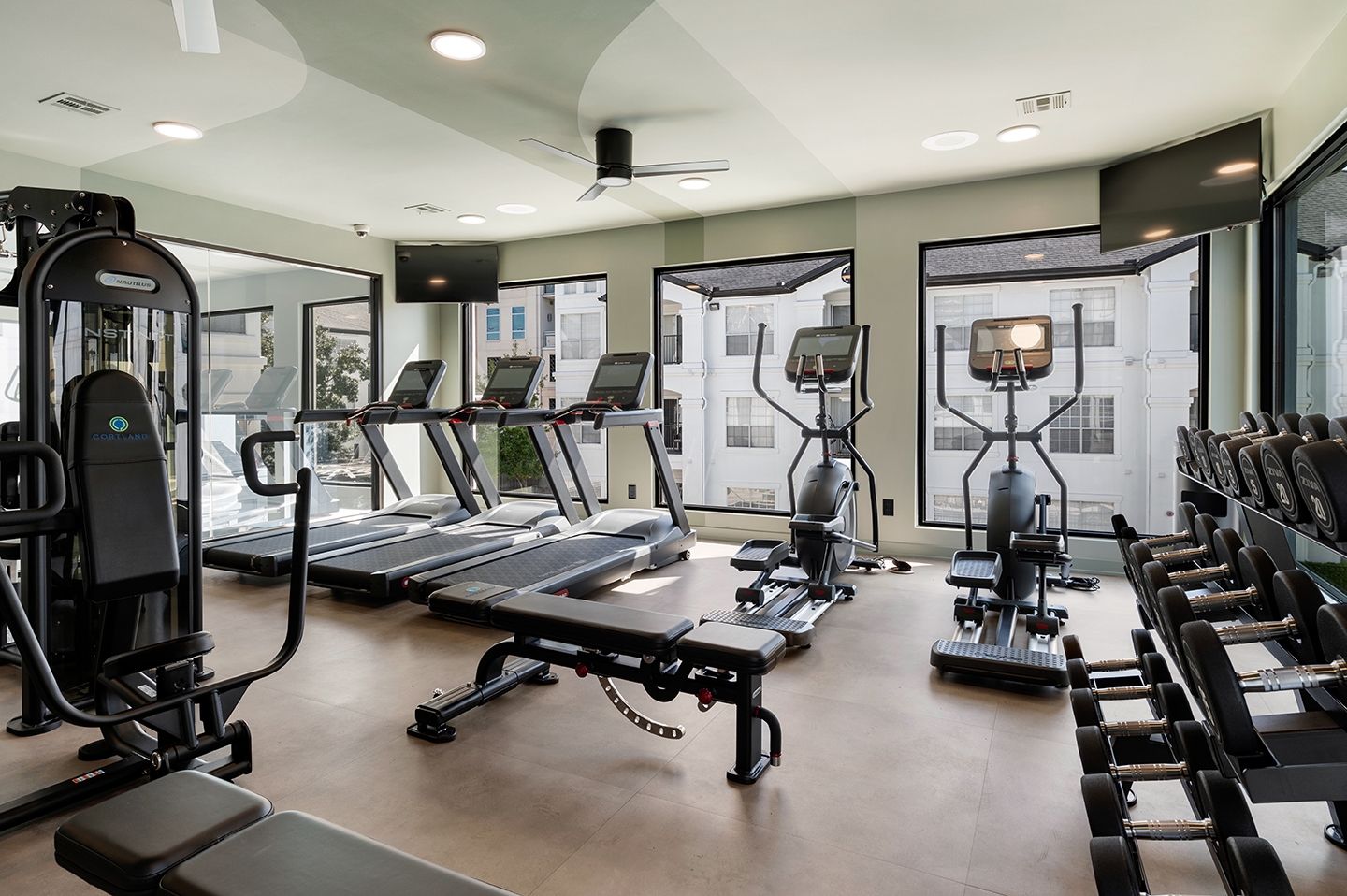 Cortland River Oaks photo