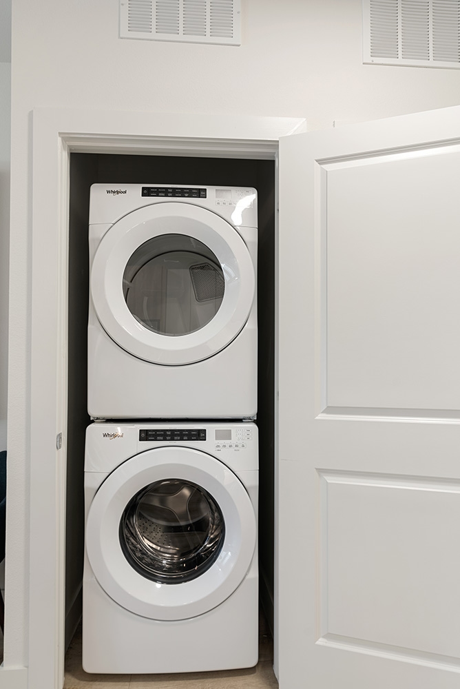 Cortland at Castle Hills photo