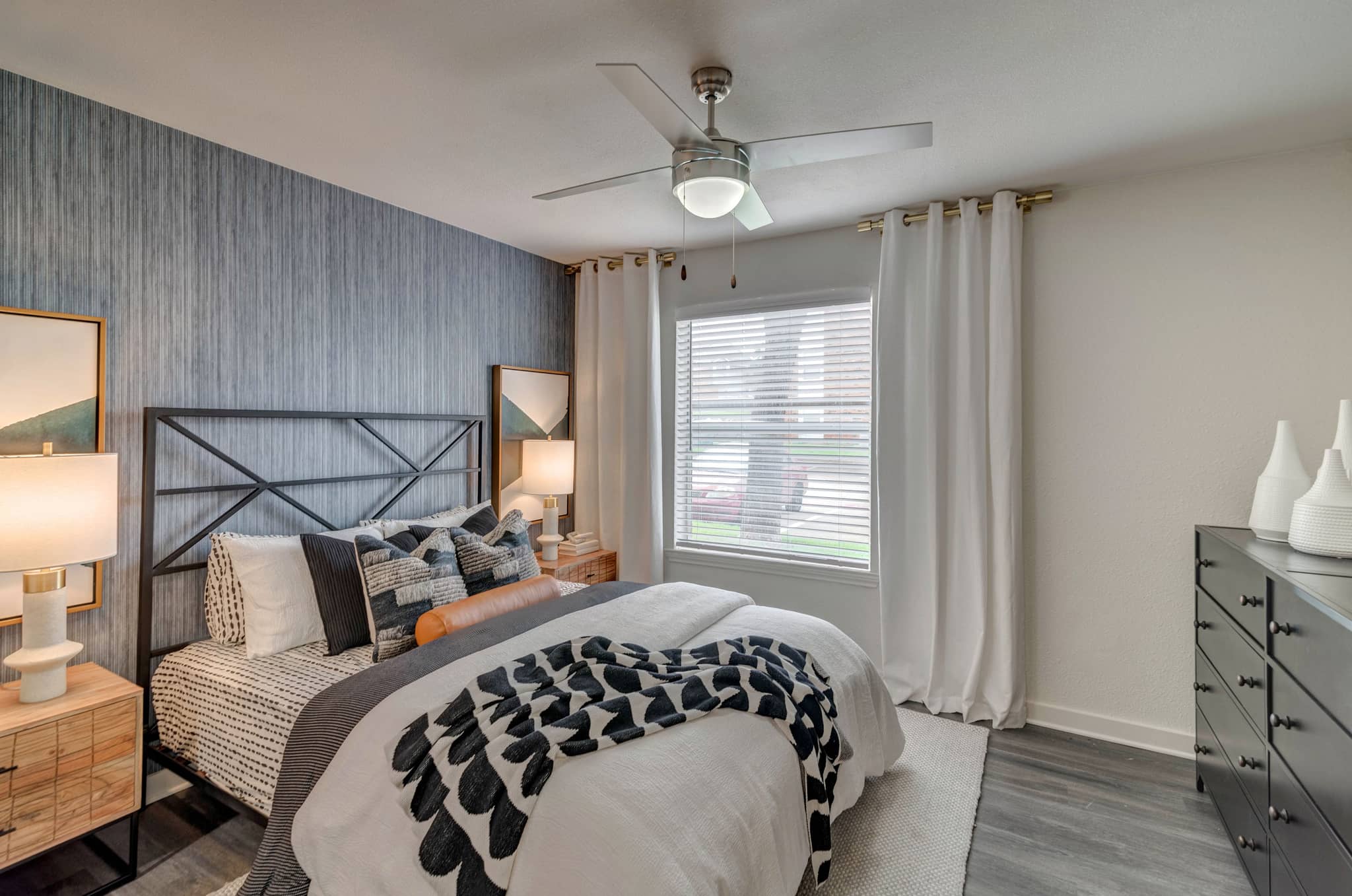 Huntington Glen photo 7