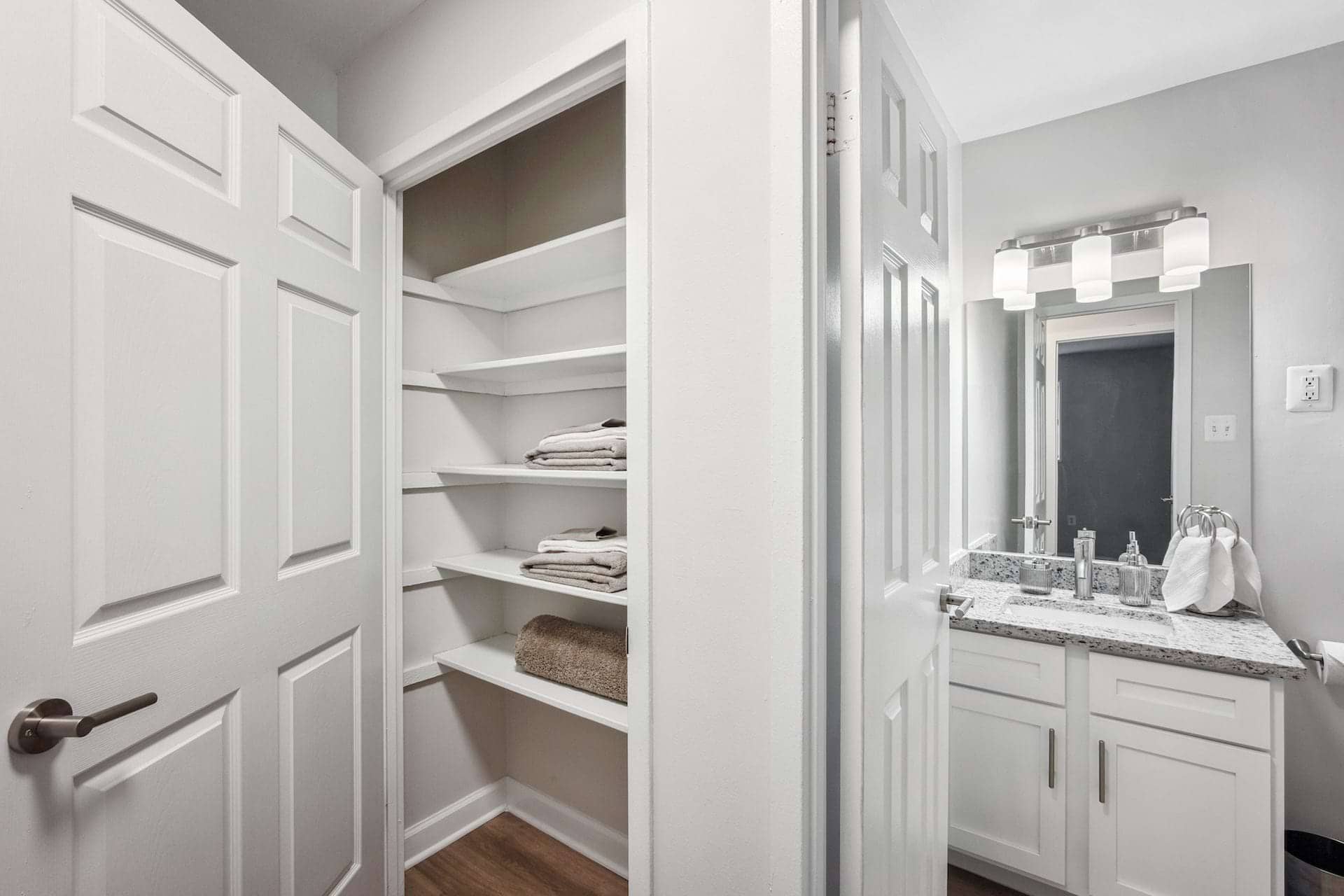 Cortland at Falls Church photo 9