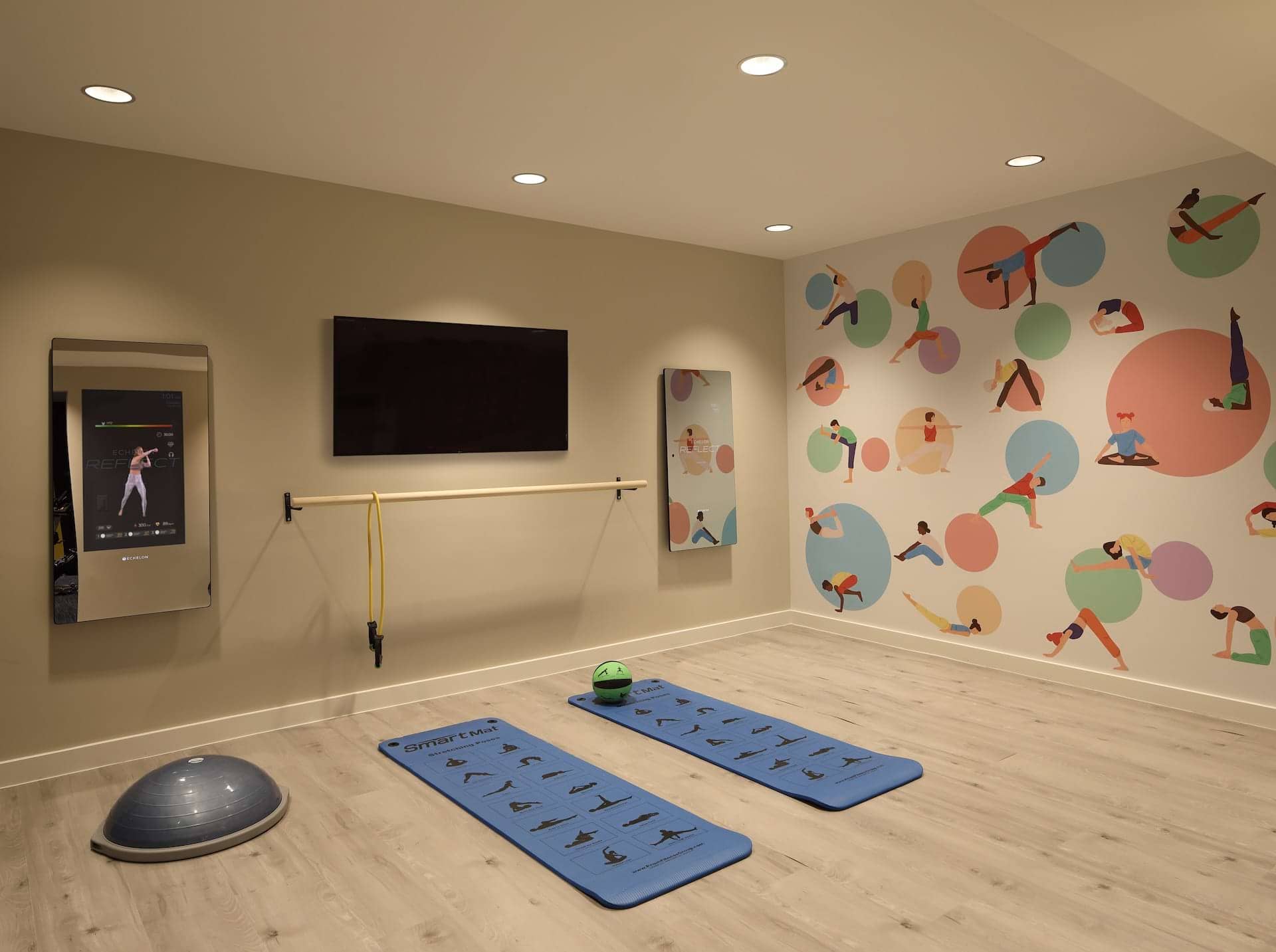 Cortland Van Dorn photo 12