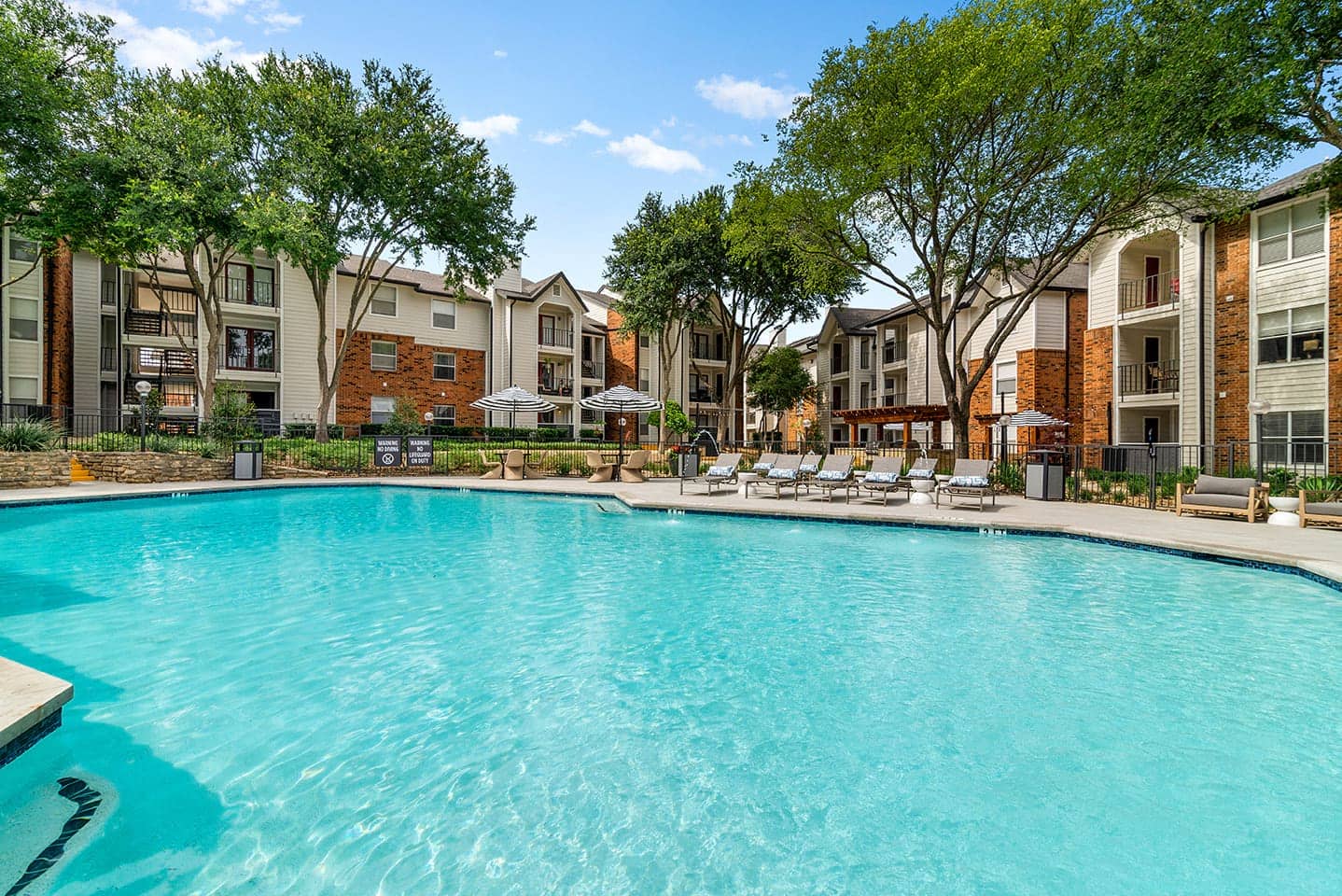 Huntington Glen photo 15