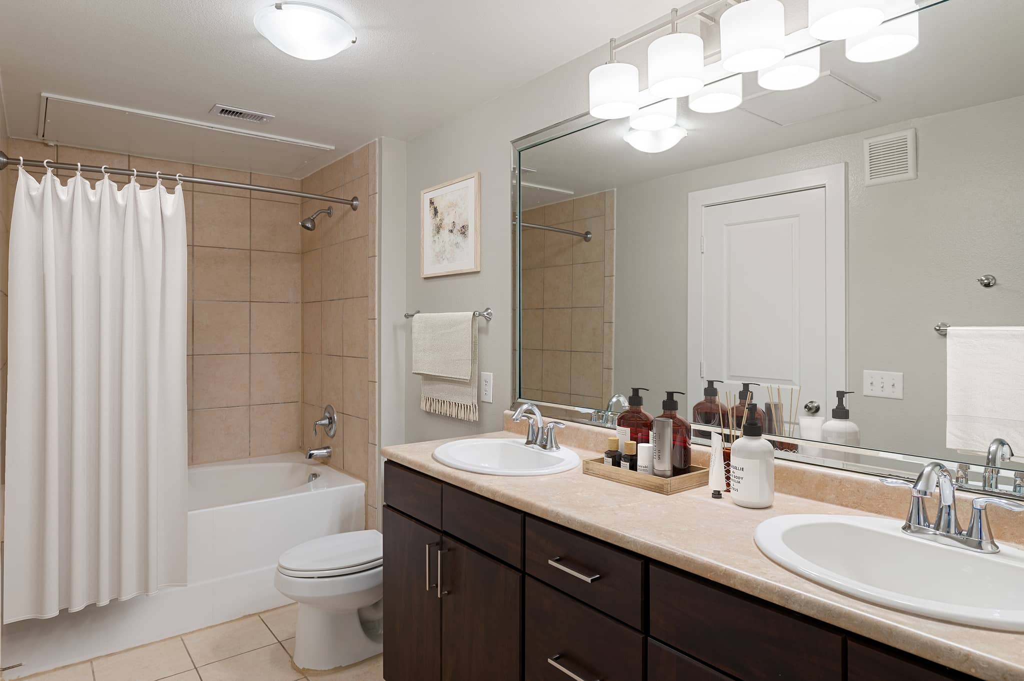 Cortland League City photo 42