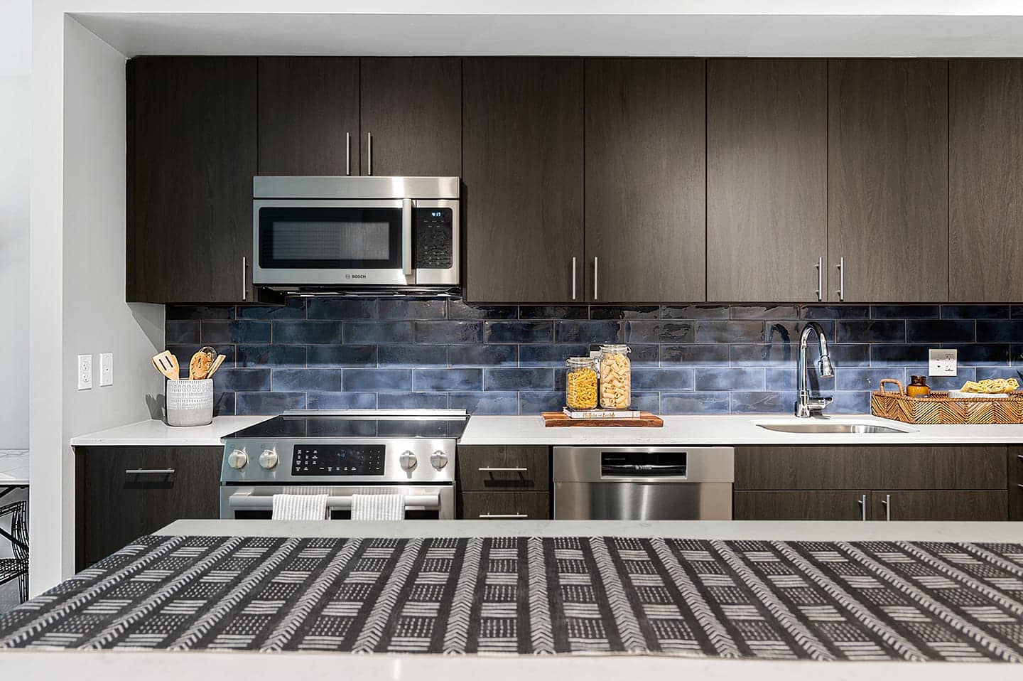 Cortland Rosslyn photo 8