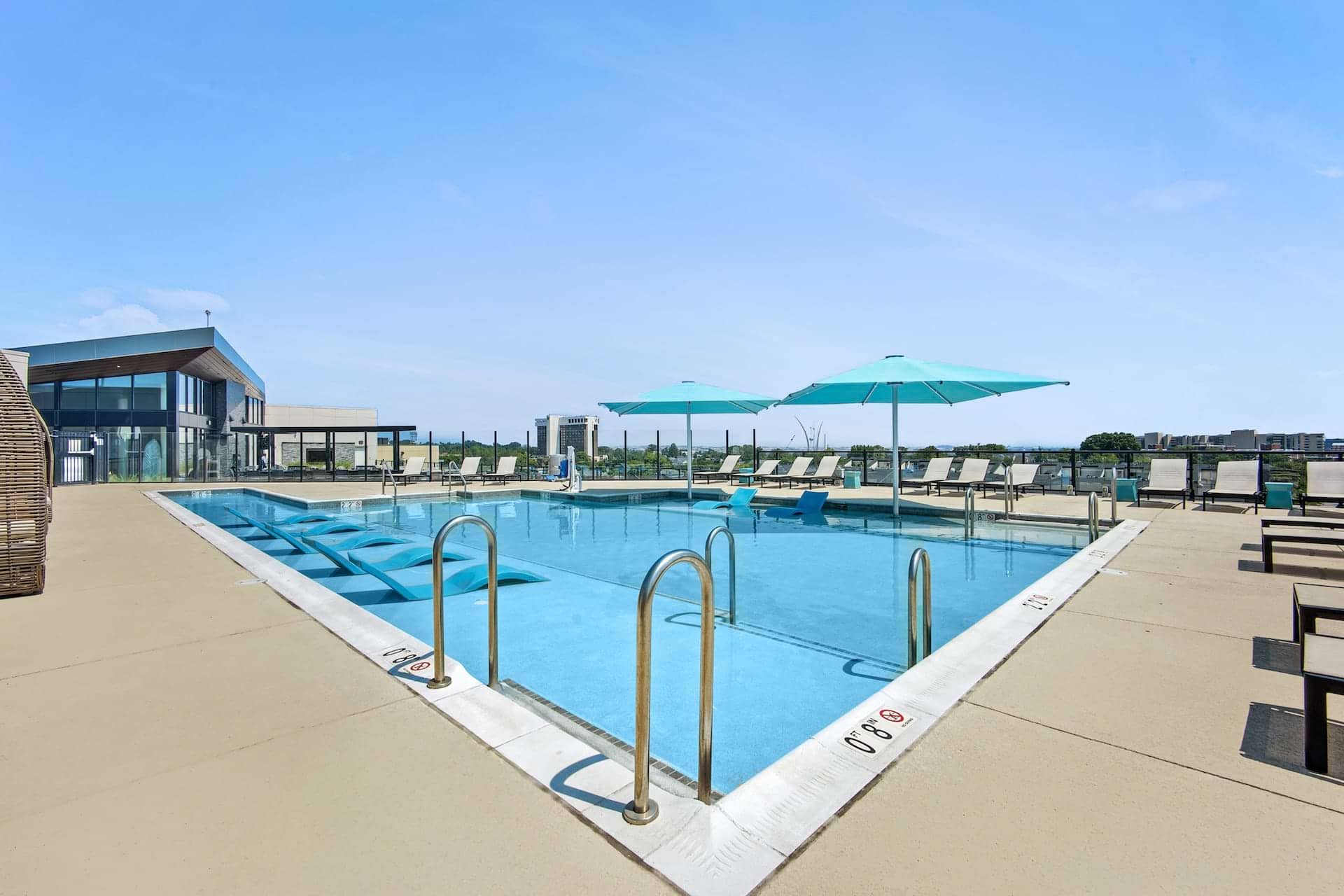 Cortland Columbia Pike photo 25