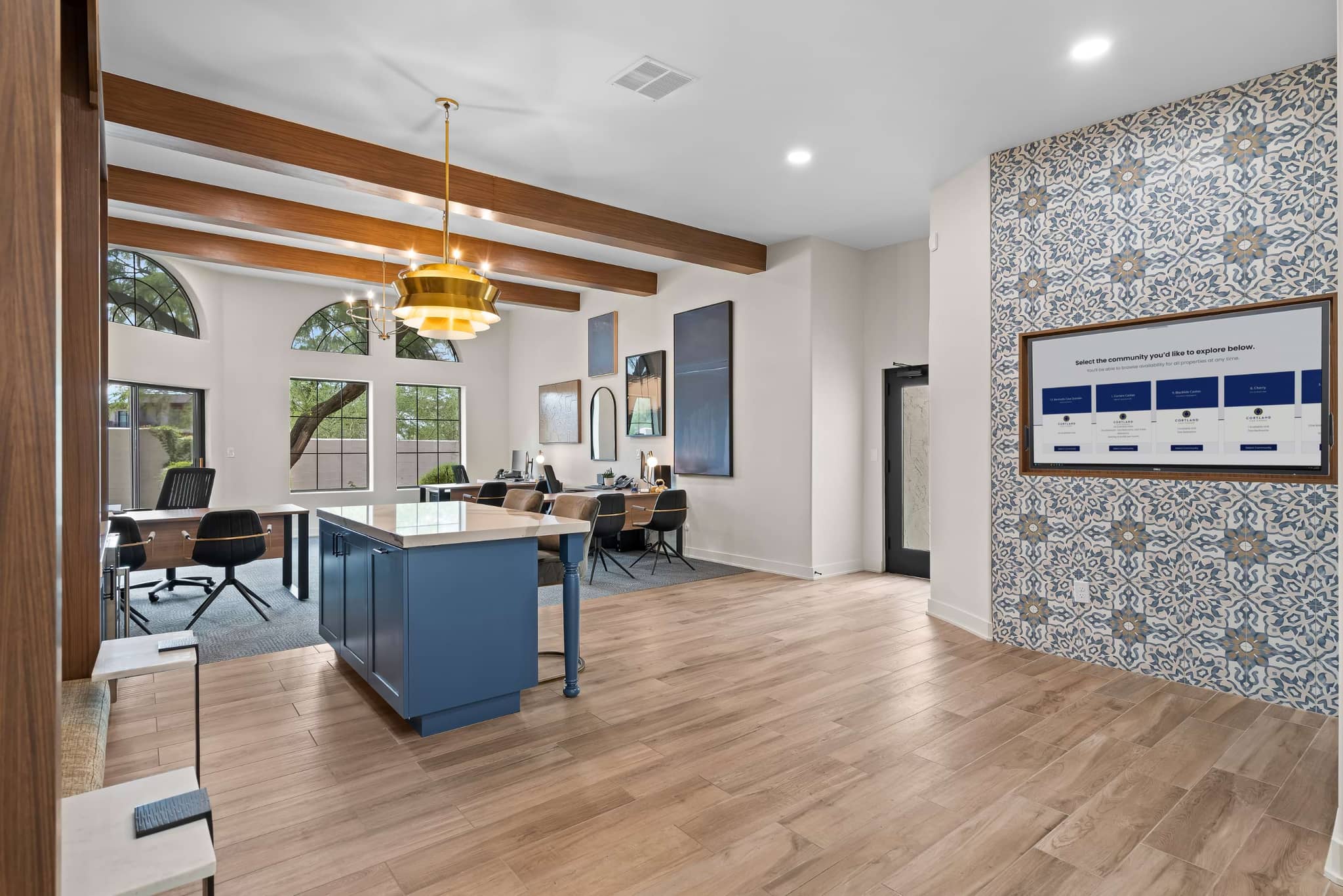 Cortland Las Casas photo 38