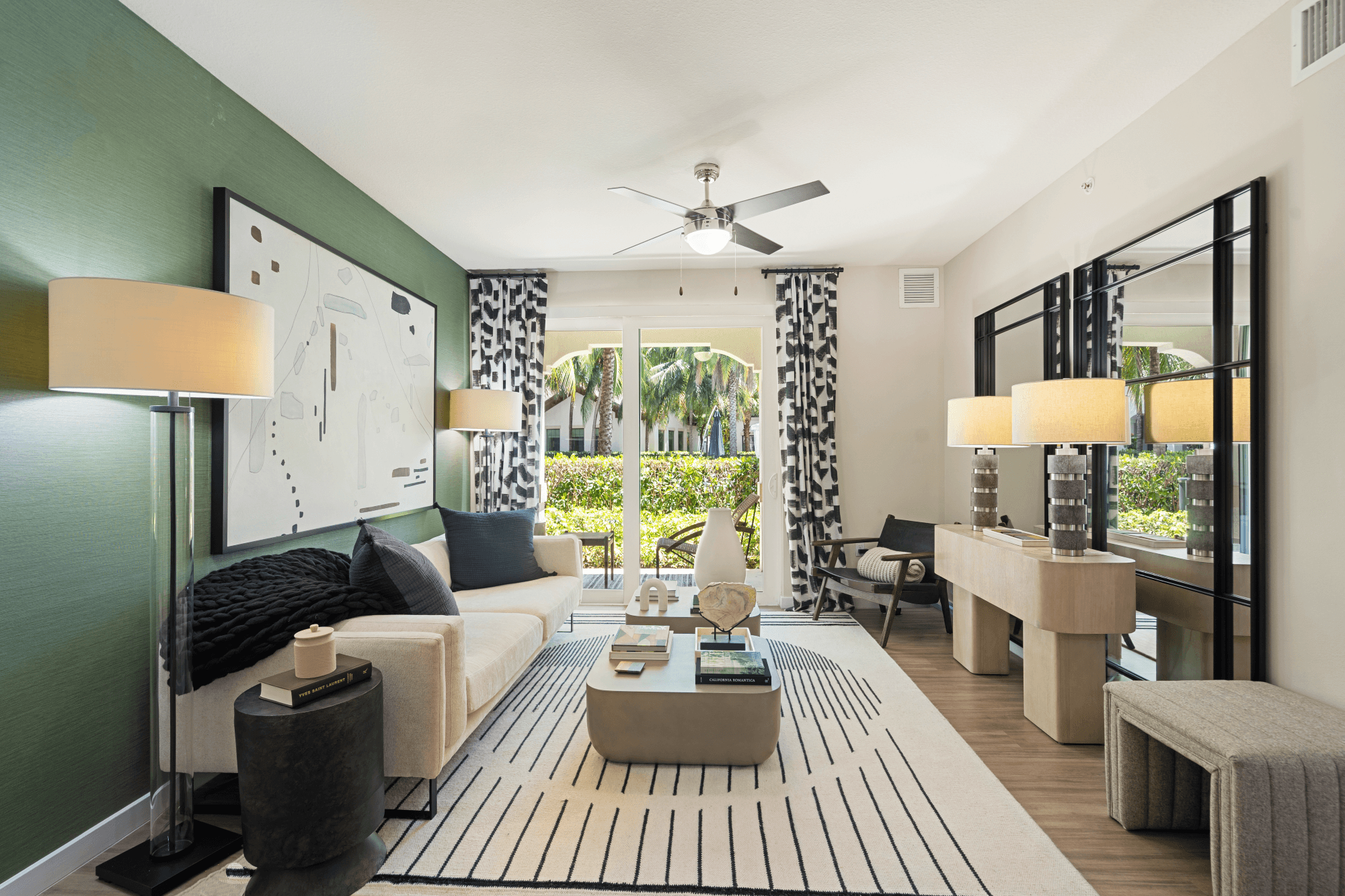 Cortland Hollywood photo 10