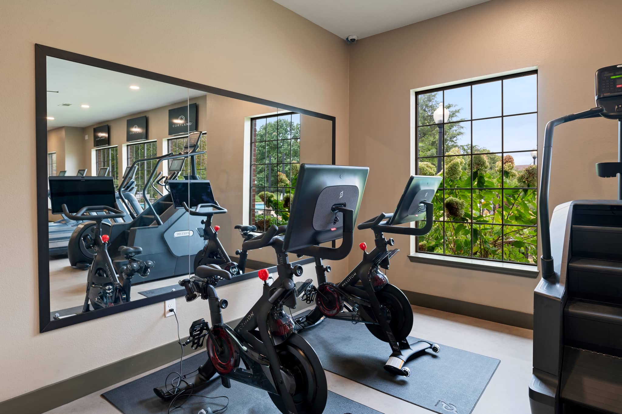 Cortland Hickory Hollow photo 14