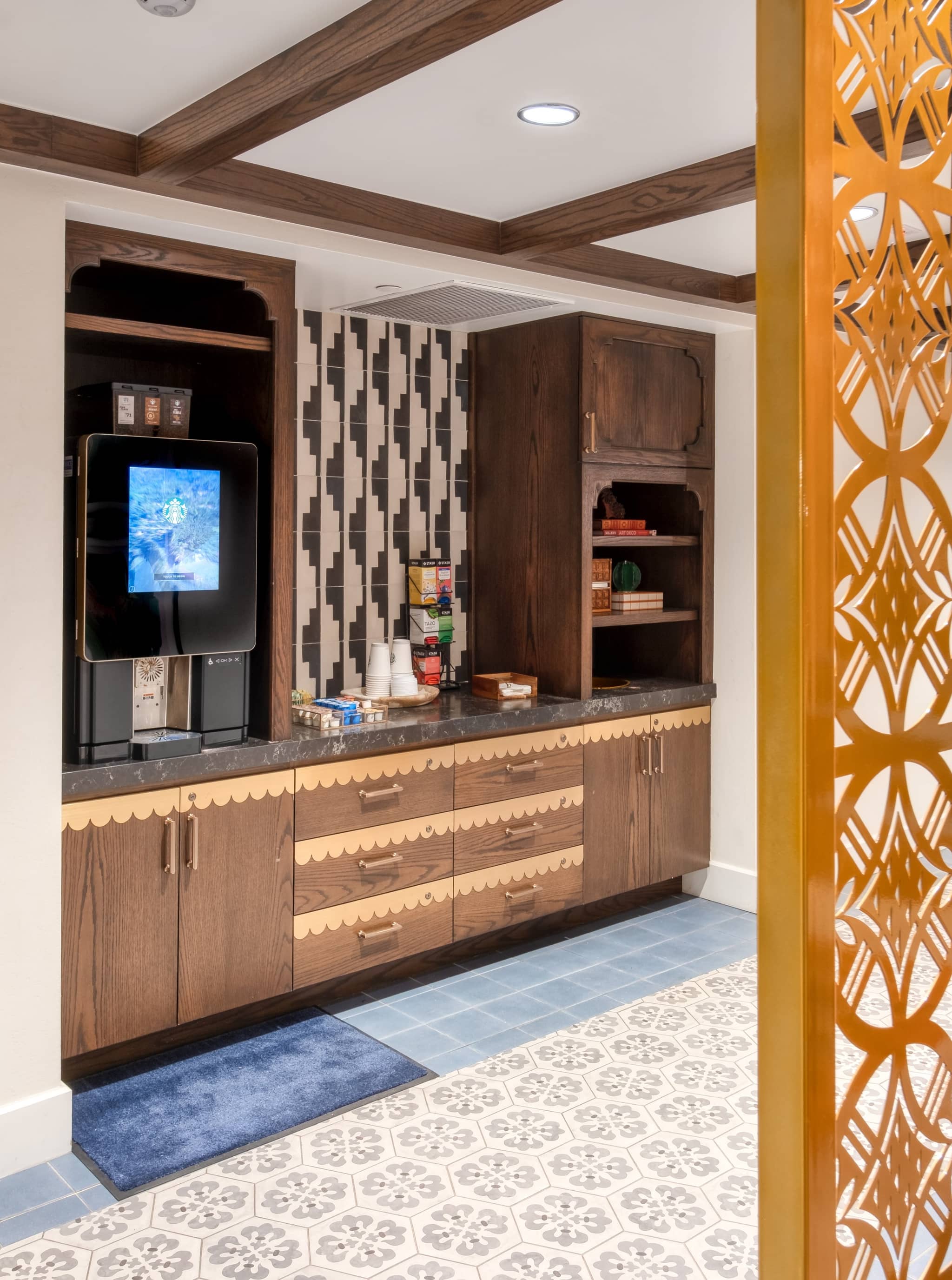 Cortland Biltmore photo 36