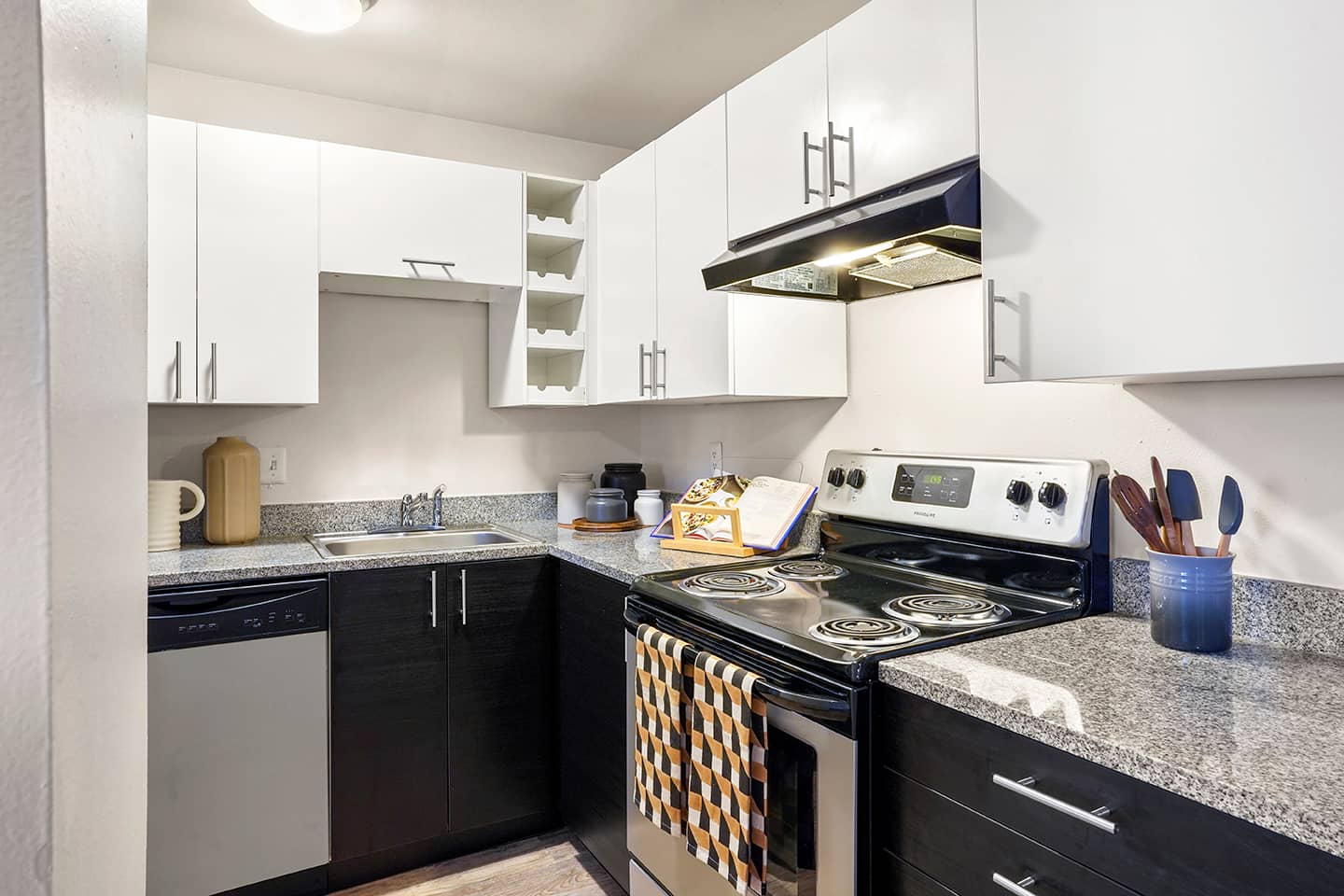 Mint Urban Infinity photo 1