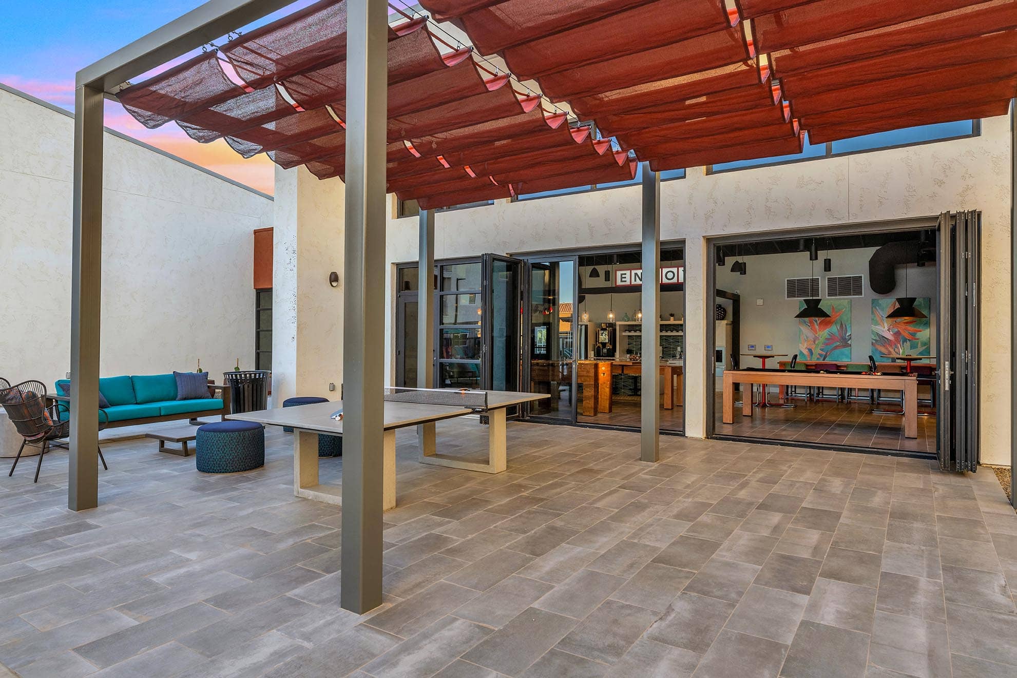 Cortland at P83 photo 30