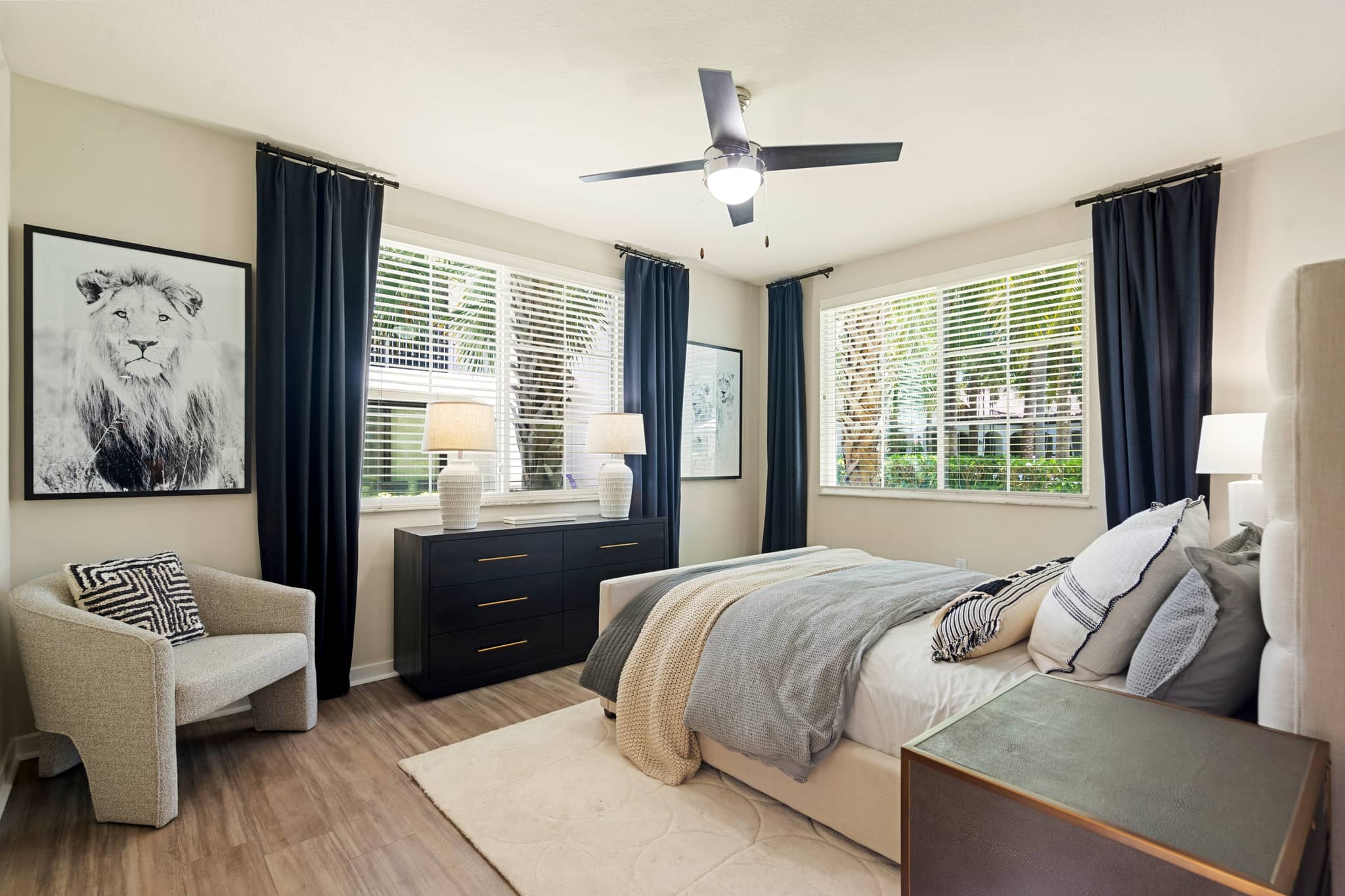 Cortland Hollywood photo 5