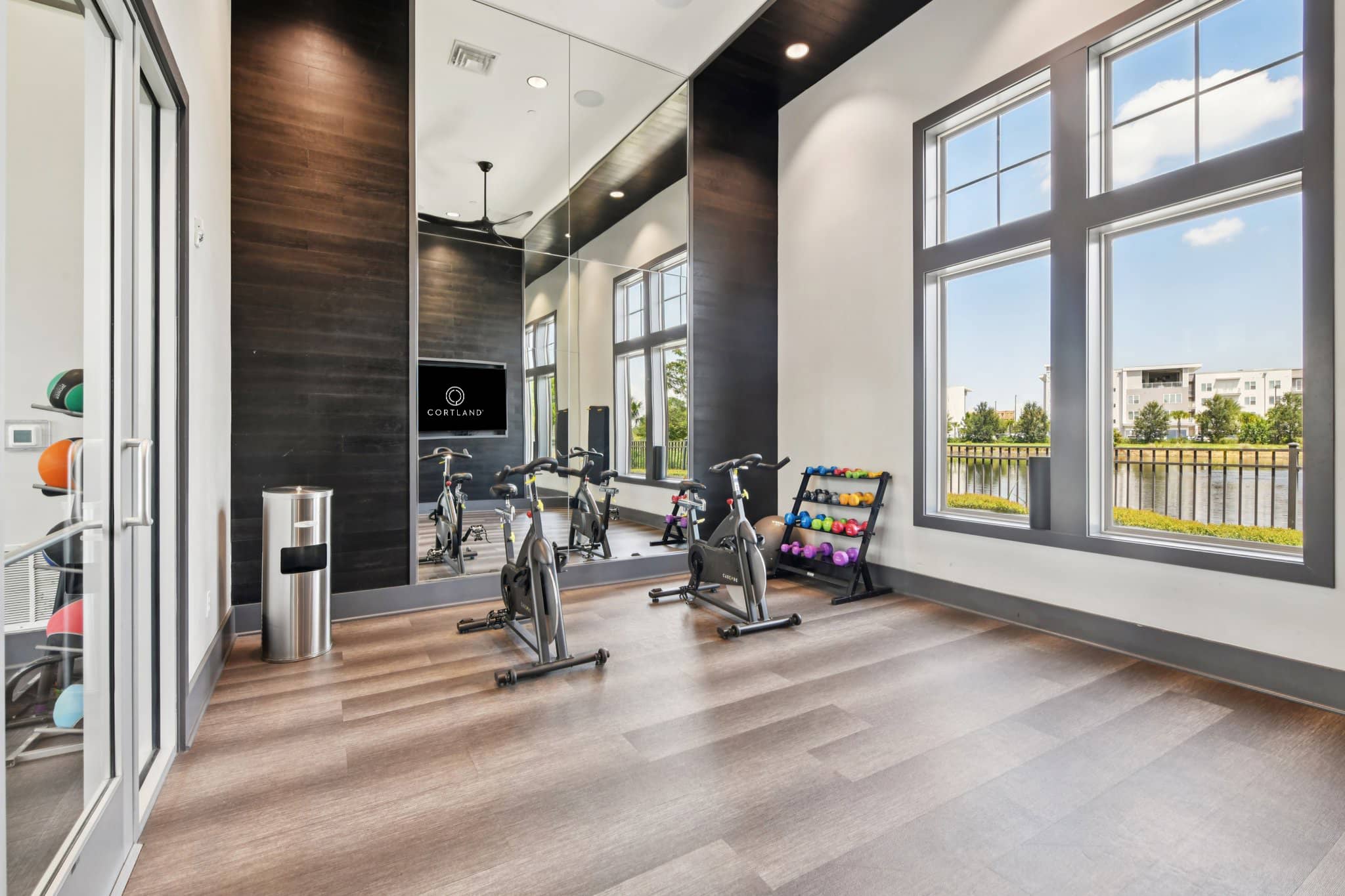 Cortland Nona photo 24