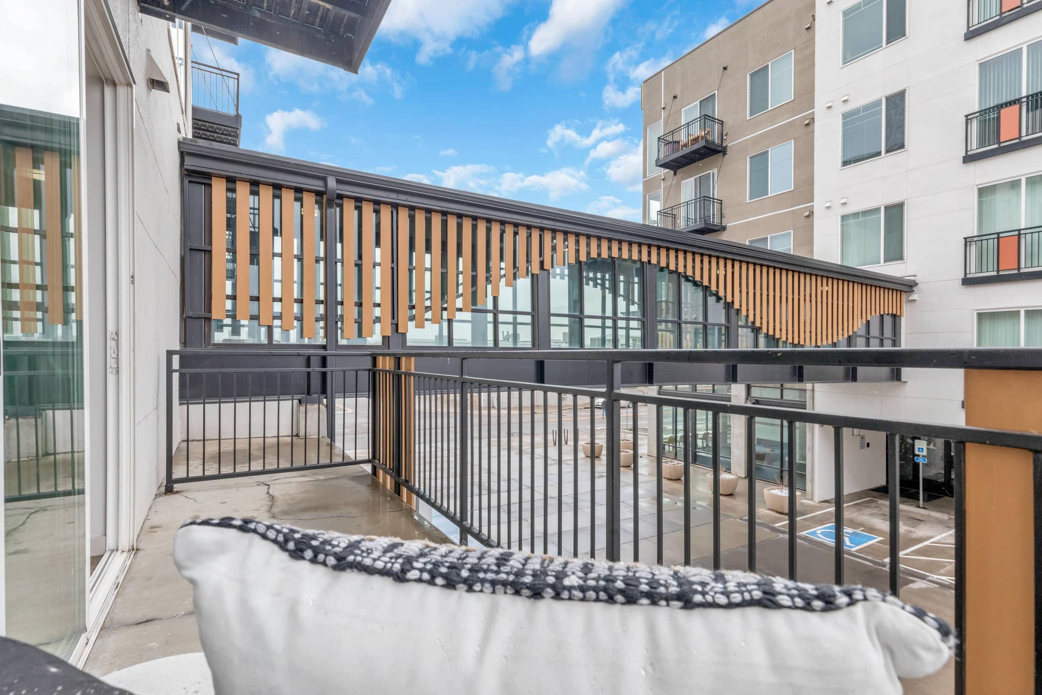 Cortland Alameda Station photo 14