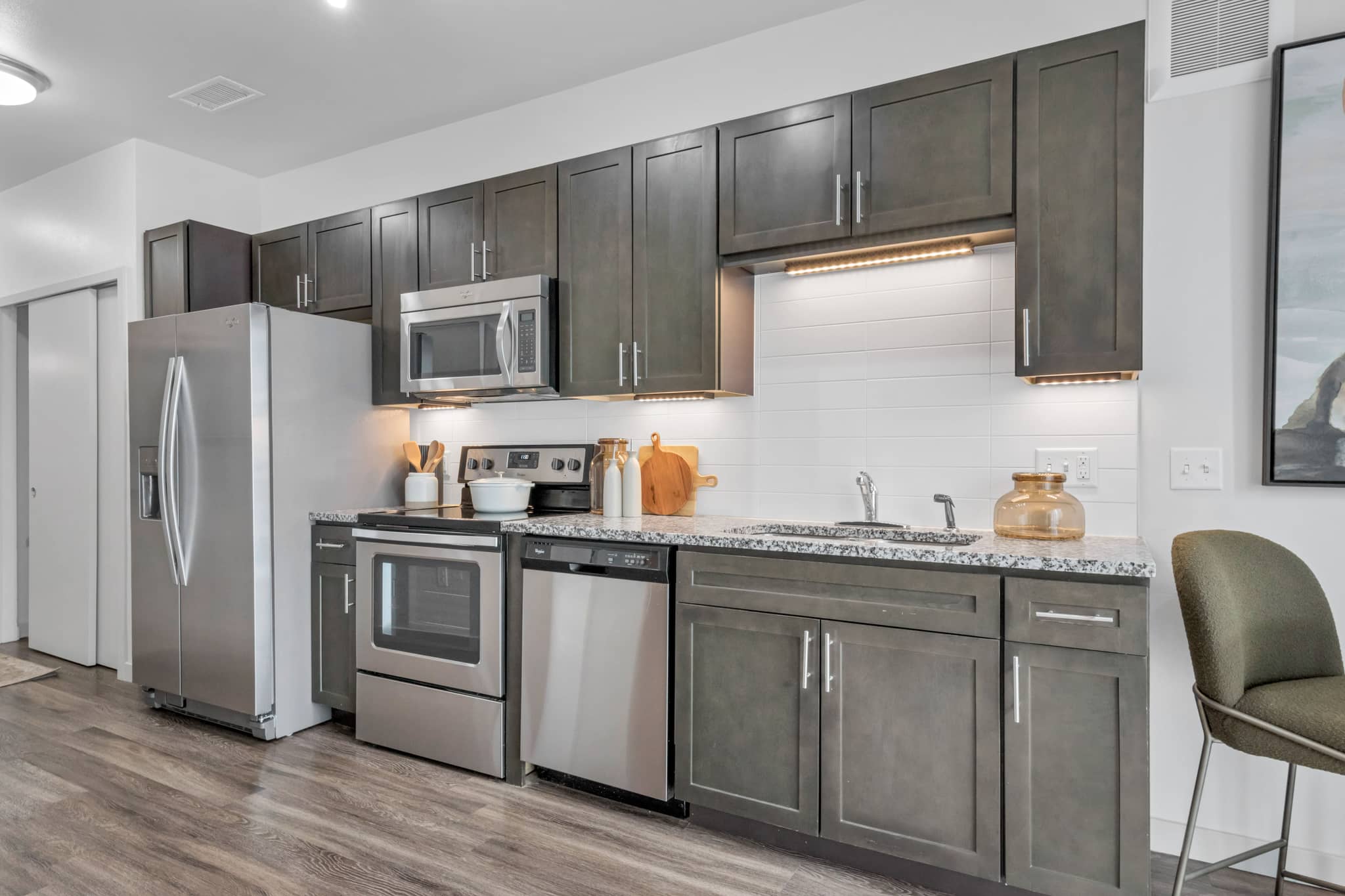 Cortland Alameda Station photo 2