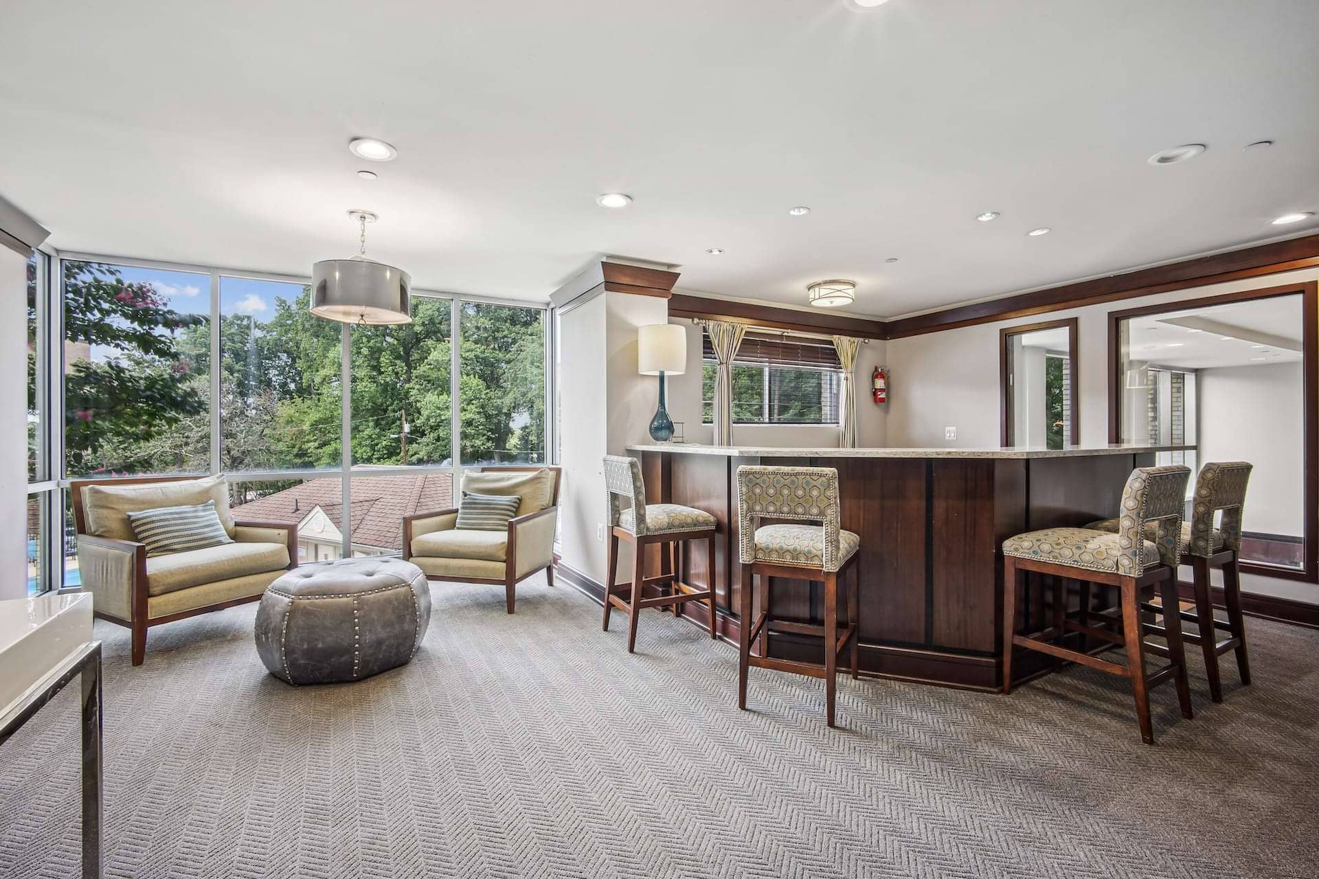 Cortland at Falls Church photo 16