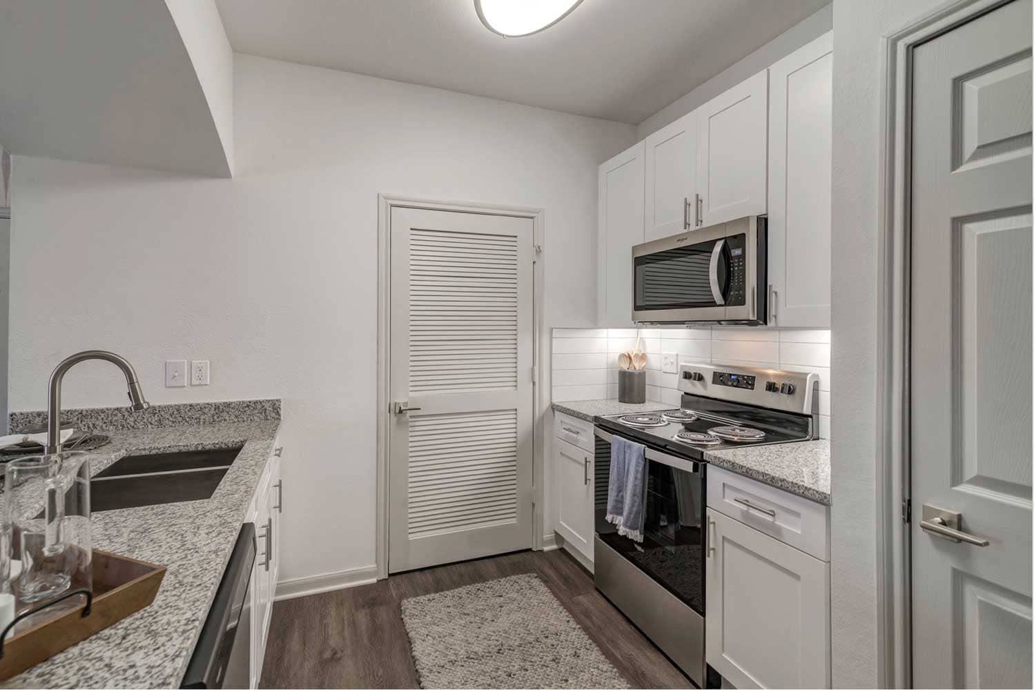 Cortland Ridglea photo 2