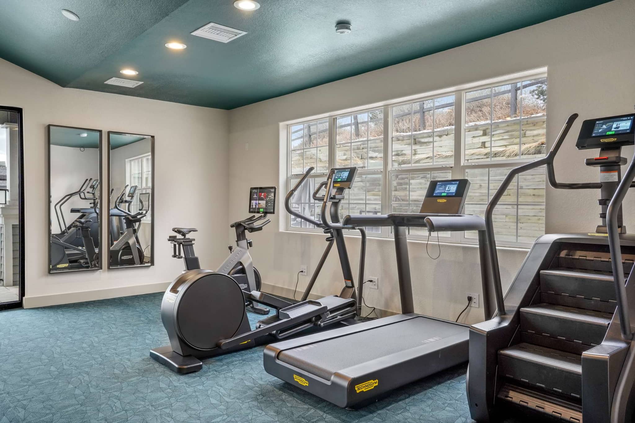 Cortland Rockrimmon photo 15