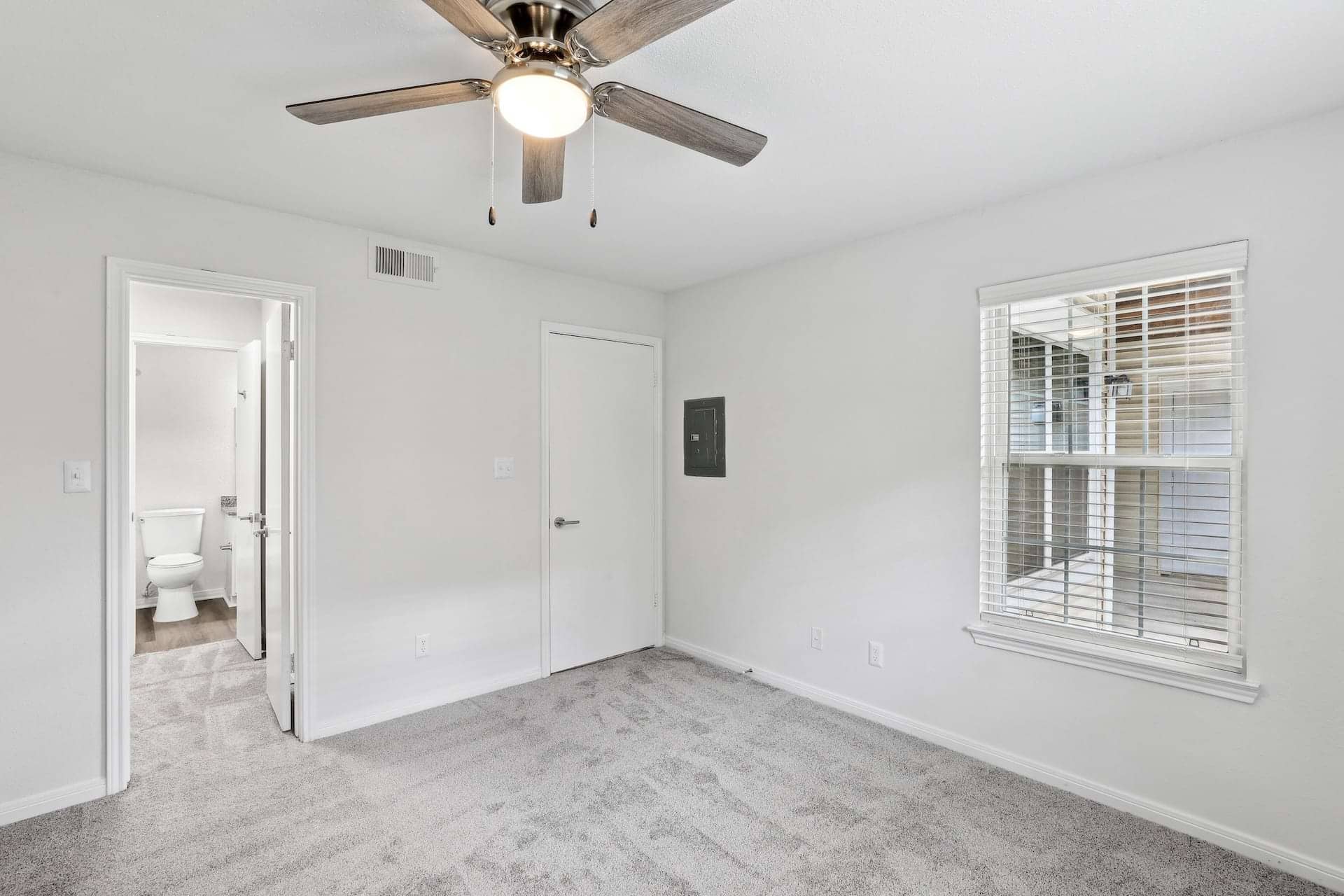 The Landing at Herndon photo 13