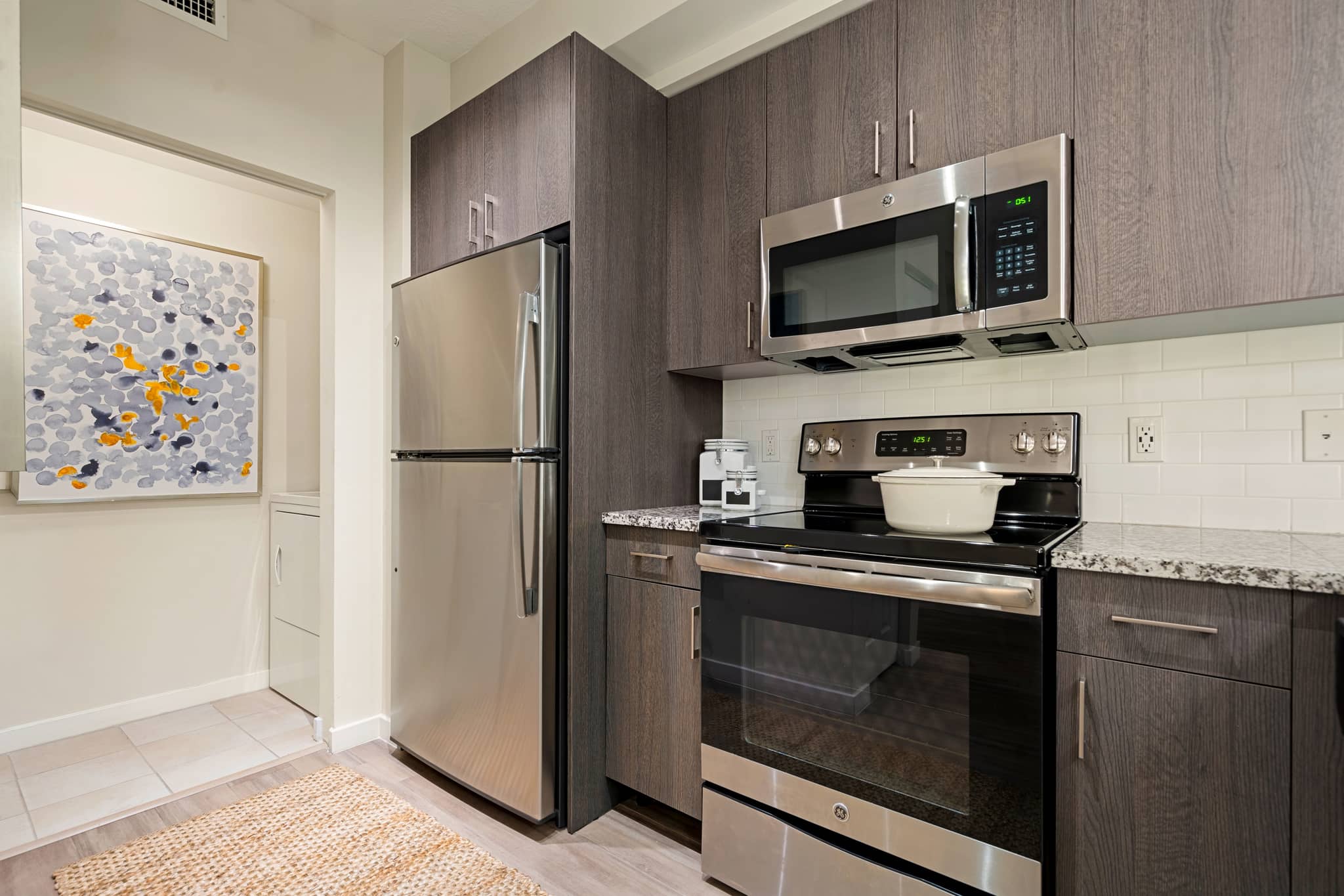 Cortland Hollywood photo 7