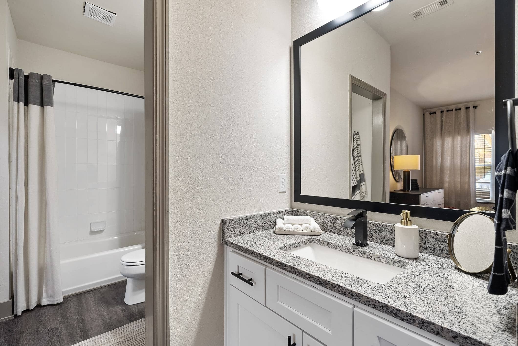 1100-1111 - Photo 12