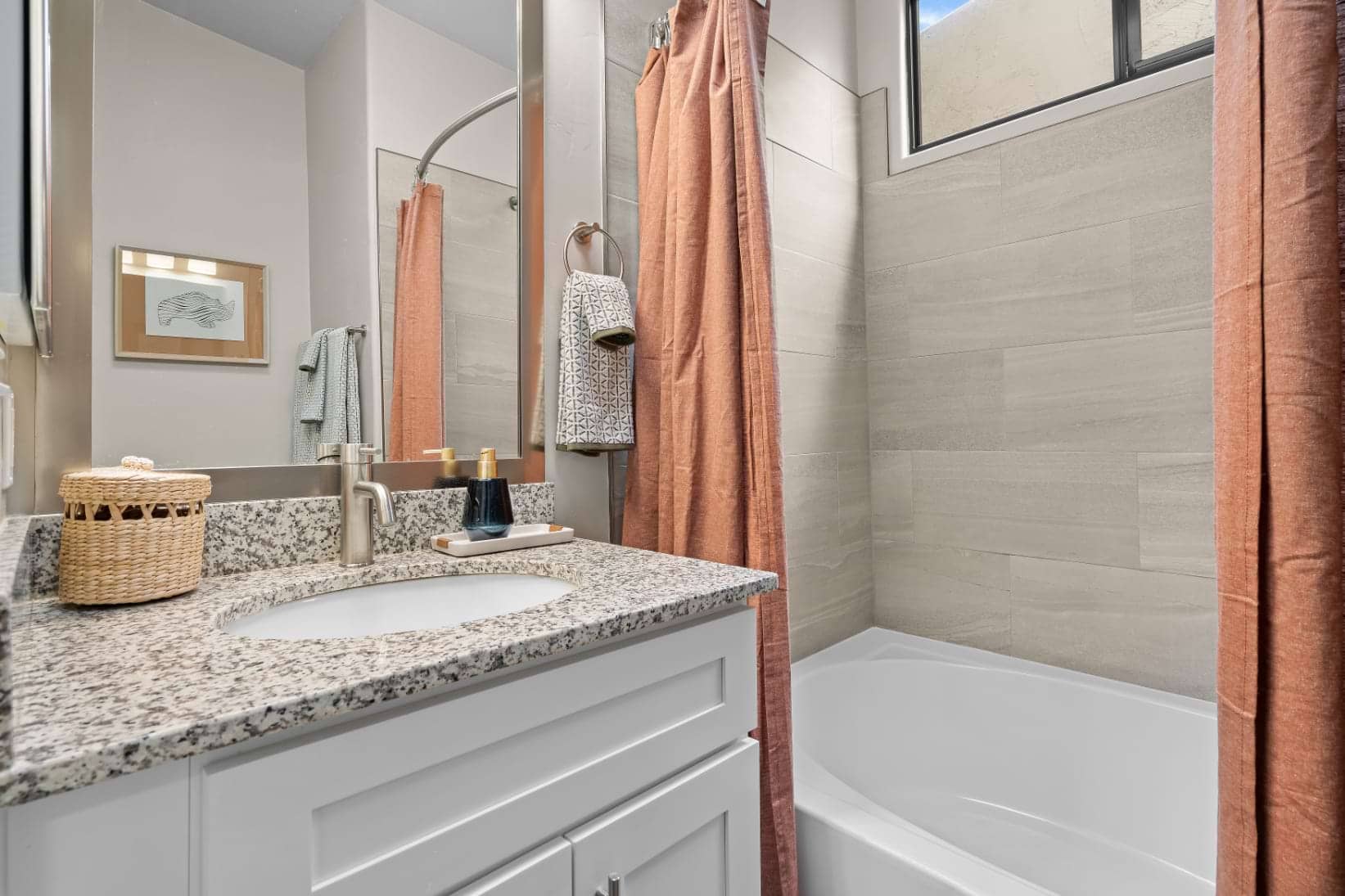 Cortland Las Casas photo 11