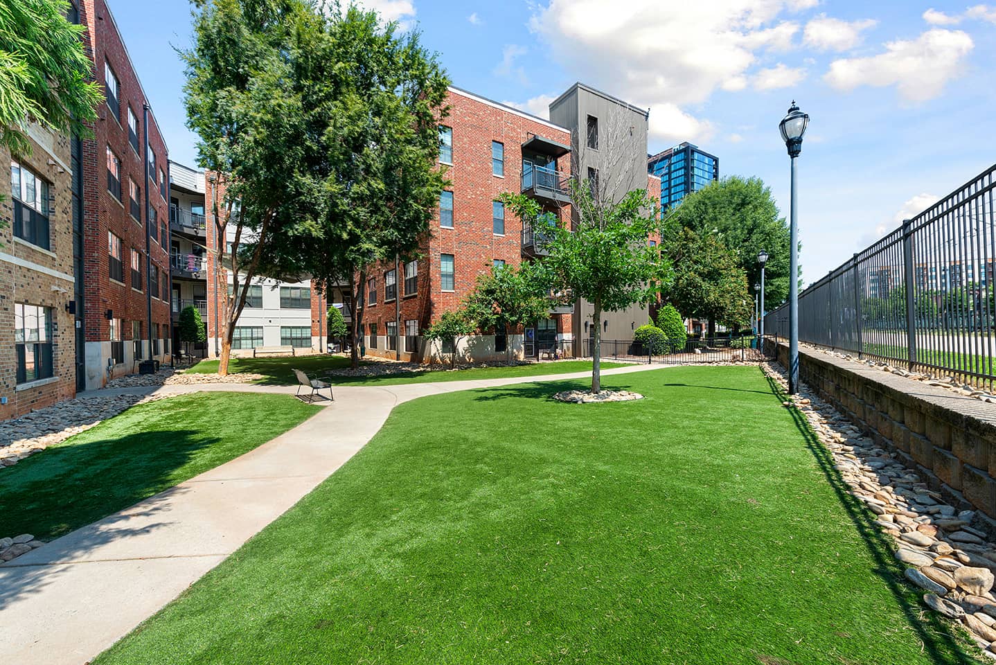 Cortland South End photo 40