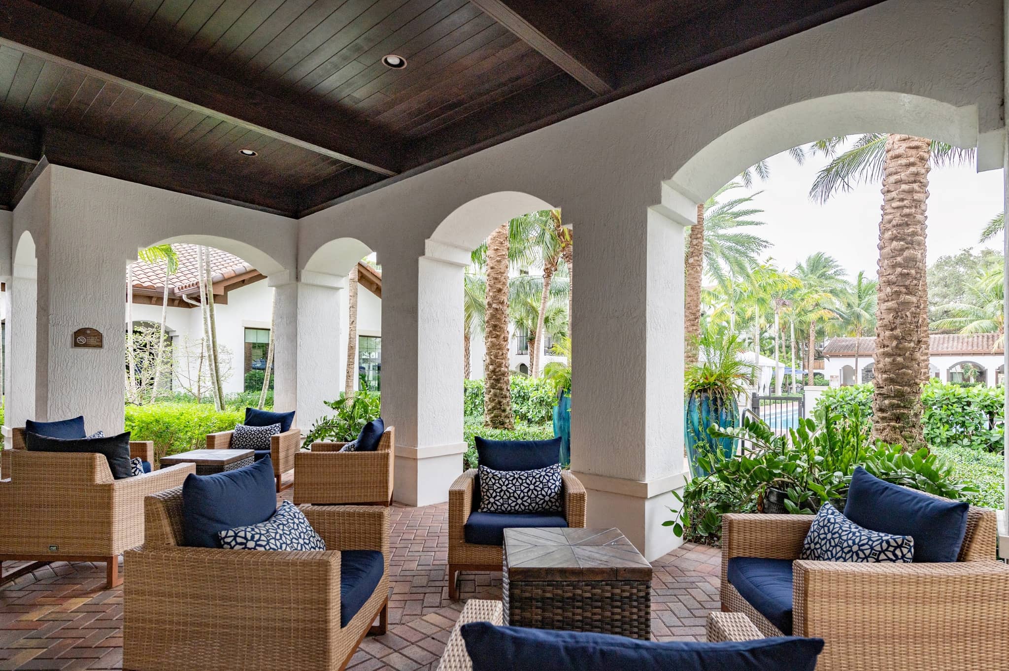 Cortland Hollywood photo 31