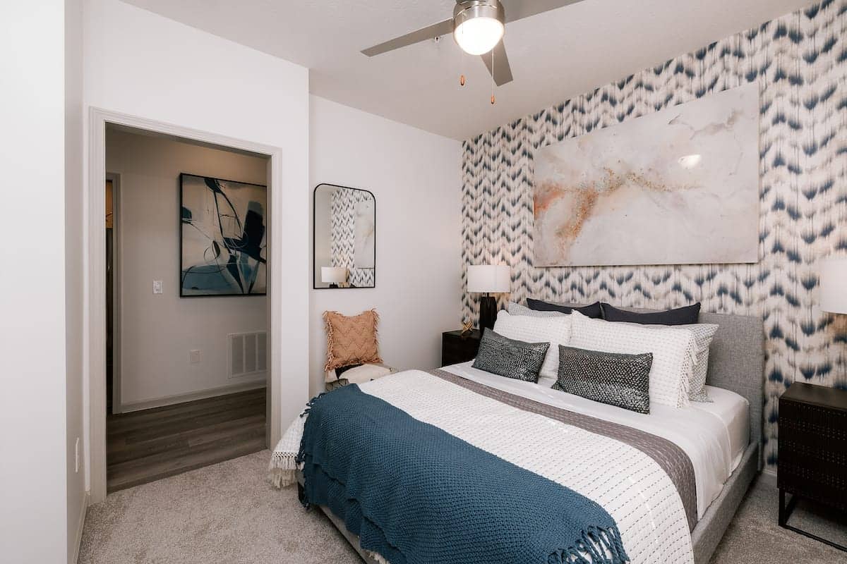 Cortland Hilliard photo 9